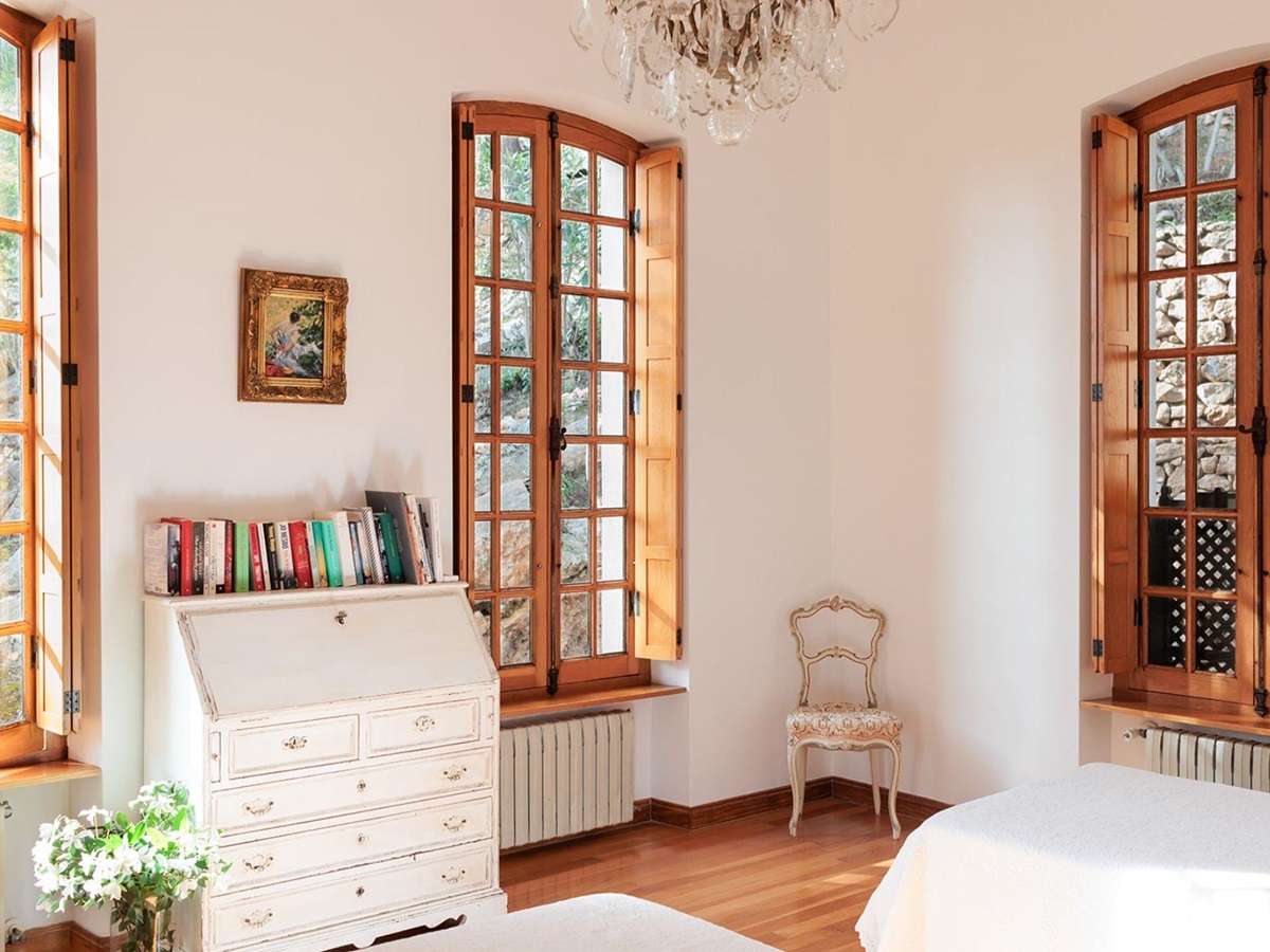 Twin bedroom at Finca Jardin Bonito, Andalucia
