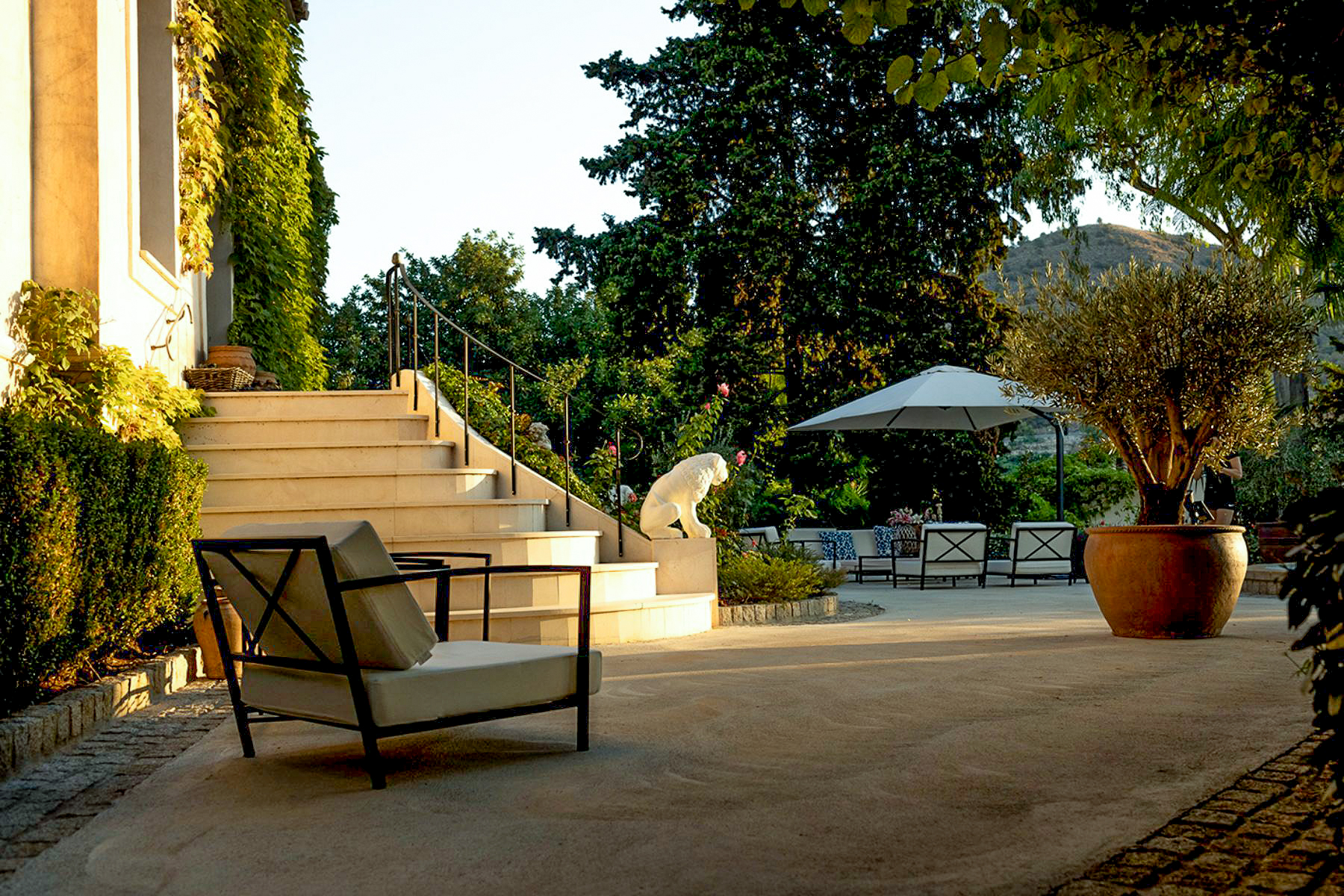 Entrance and terrace at Finca Jardin Bonito, Andalucia