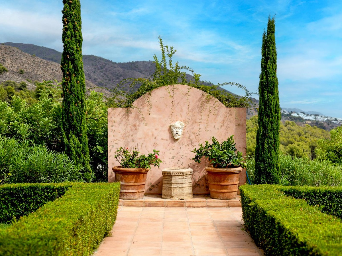Garden at Finca Jardin Bonito, Andalucia