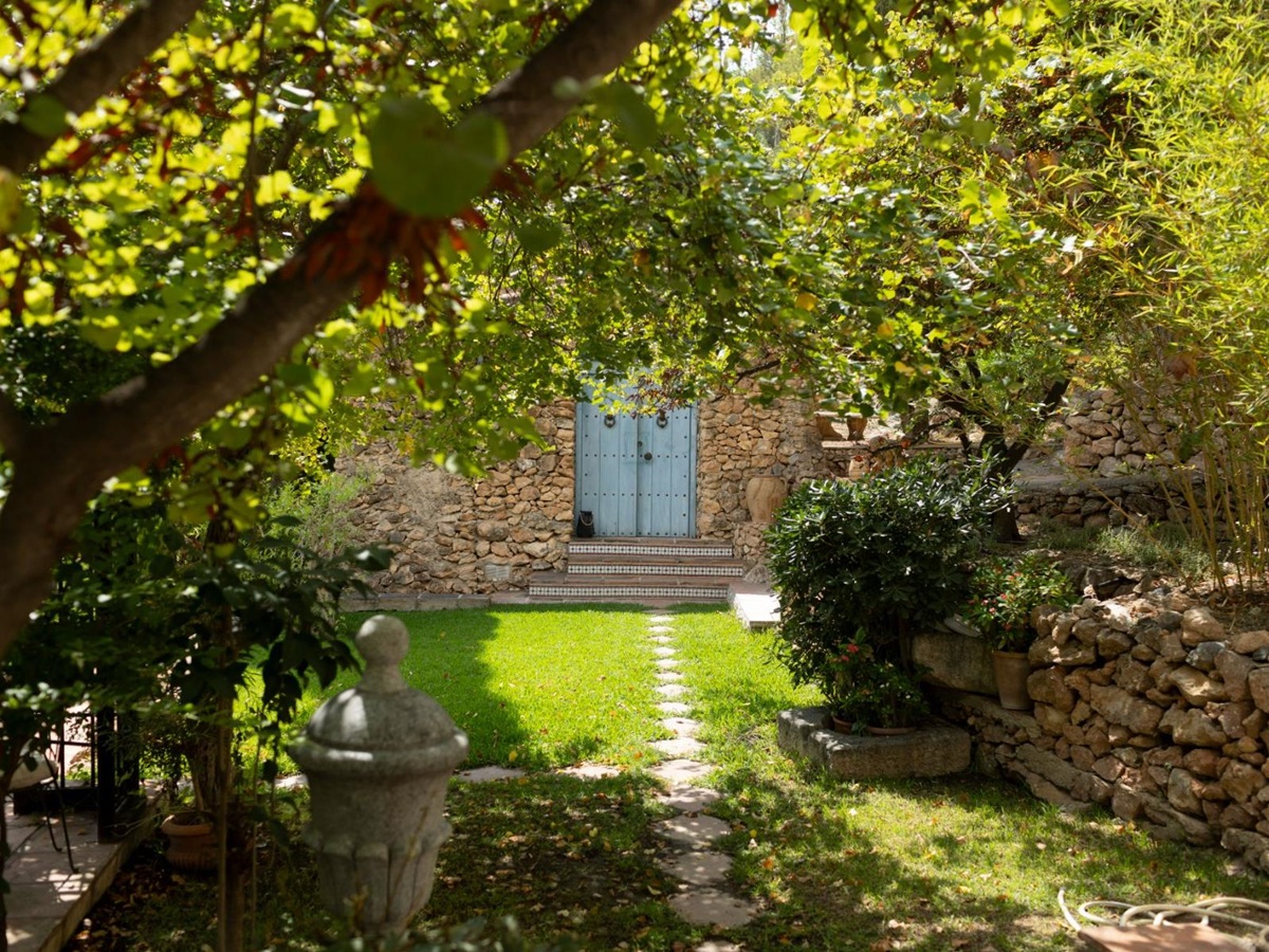 Guest house and garden at Finca Jardin Bonito, Andalucia