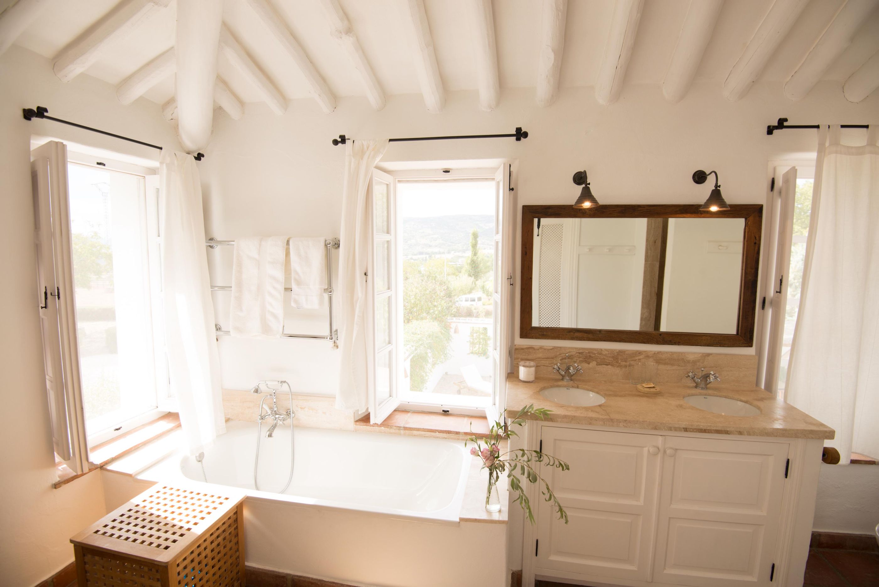 A bathroom in La Huerta El Noque, Andalucia