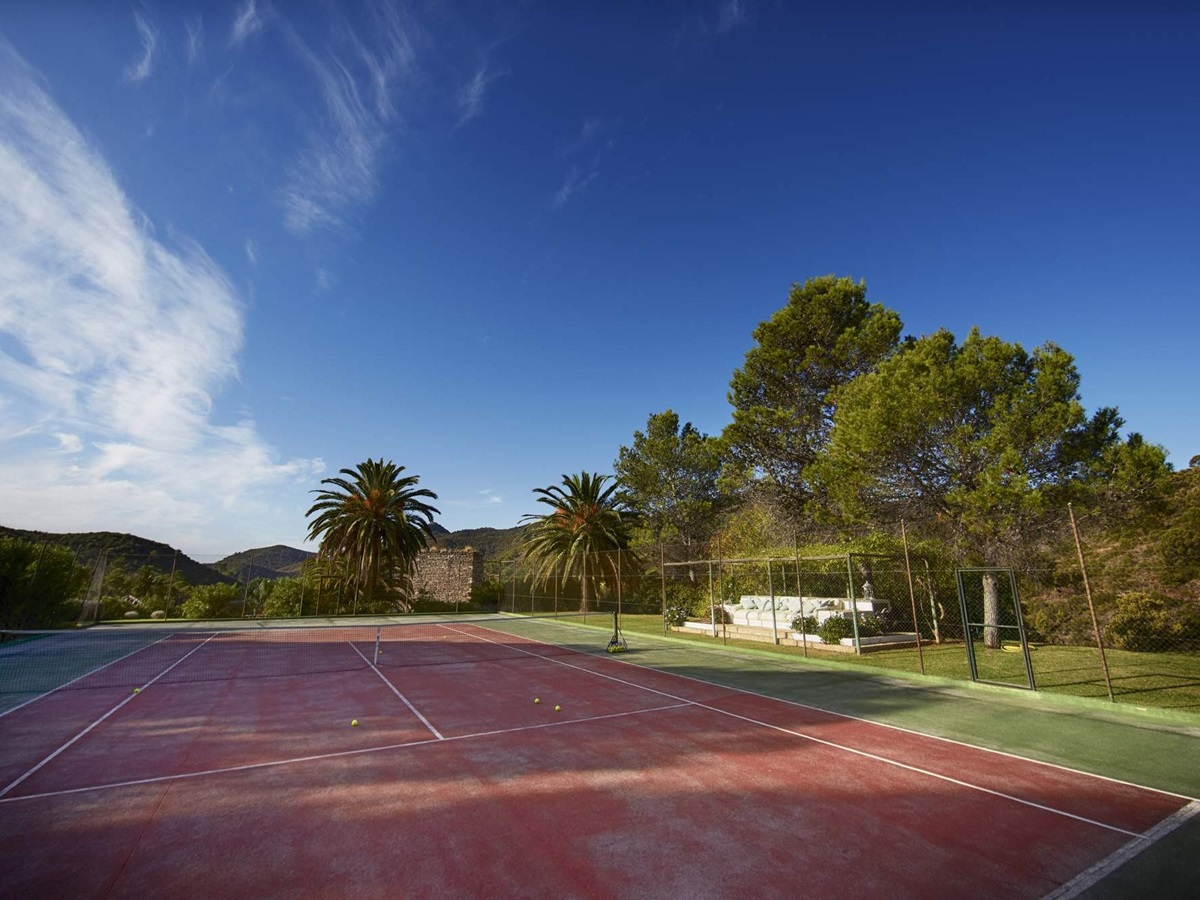 Tennis court at Tramores Estate, Andalucia
