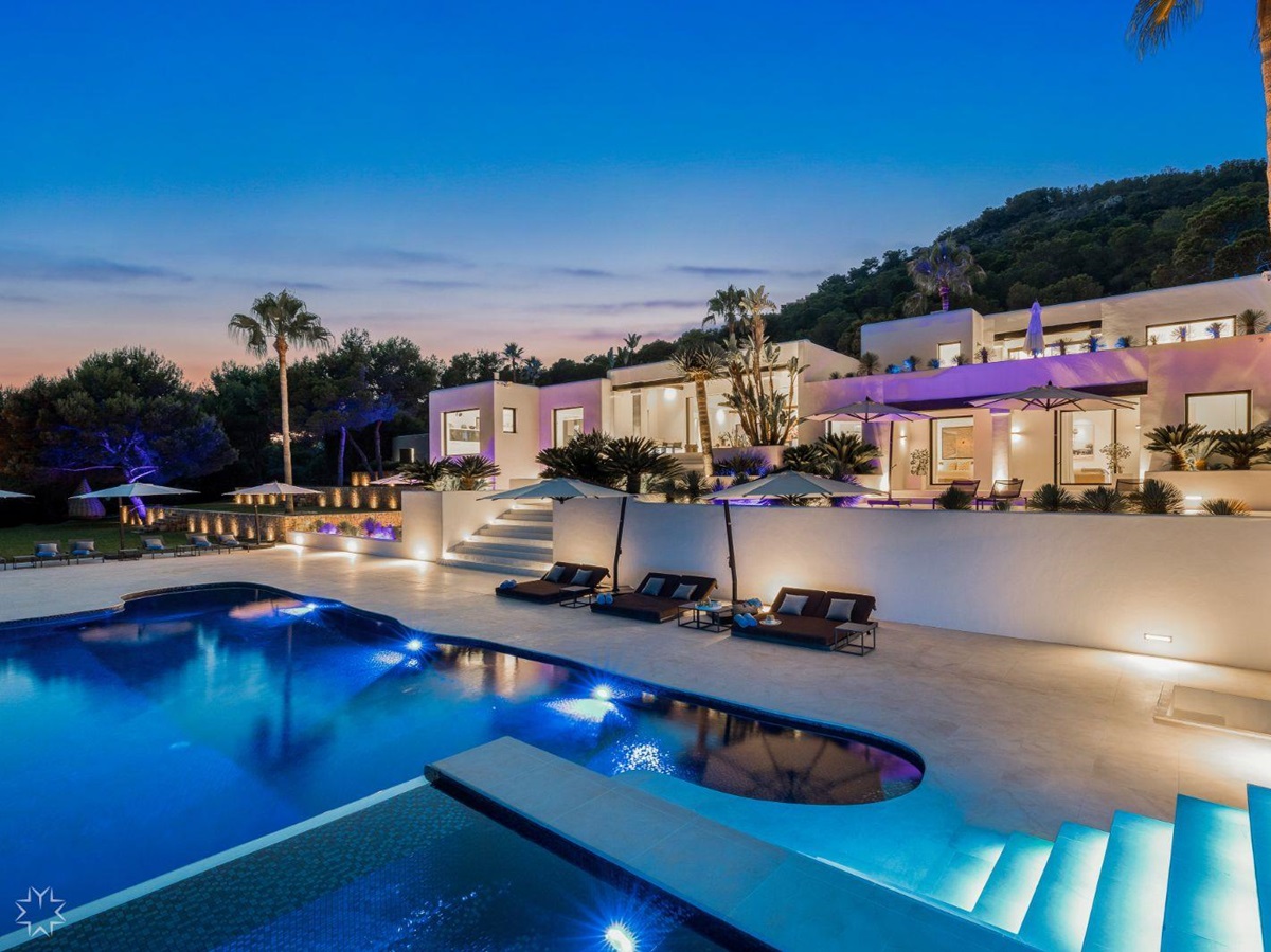 Evening Exterior at Can Nemo in Ibiza