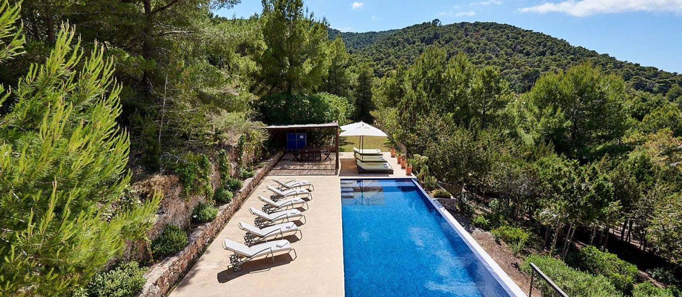 a view of the pool at villa bosque