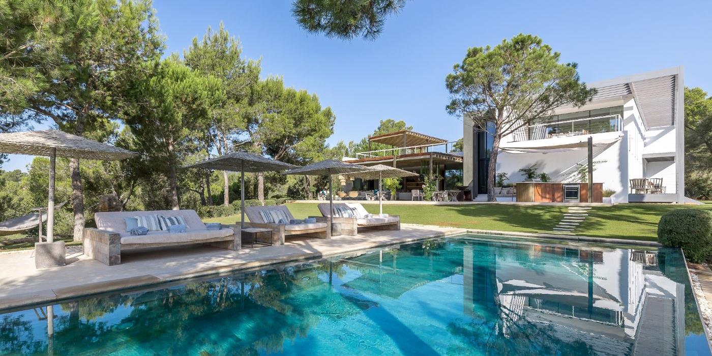 Full view of Villa Paloma in Ibiza