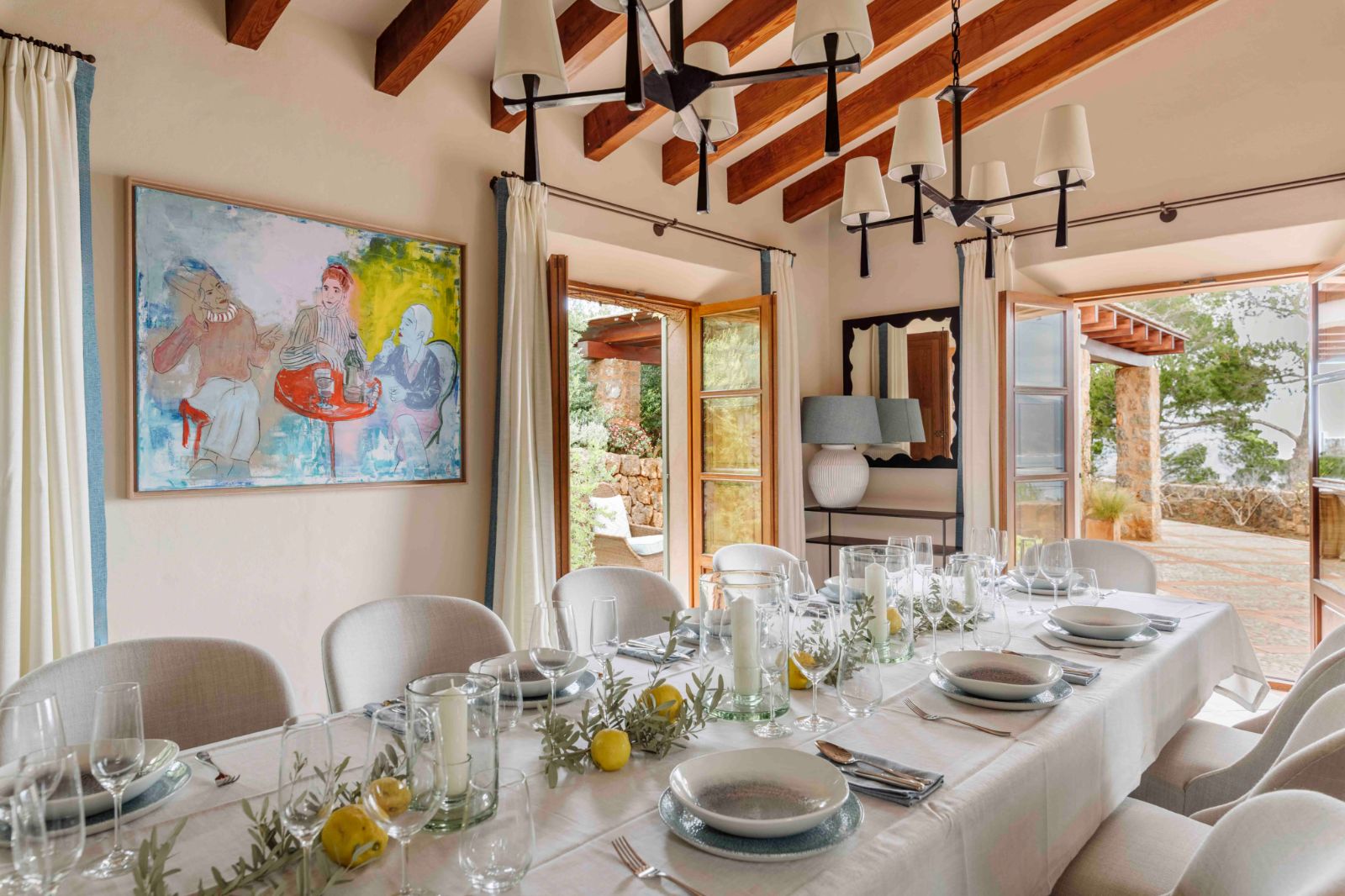 Sa-Punta-de-SAguila-Mallorca-dining