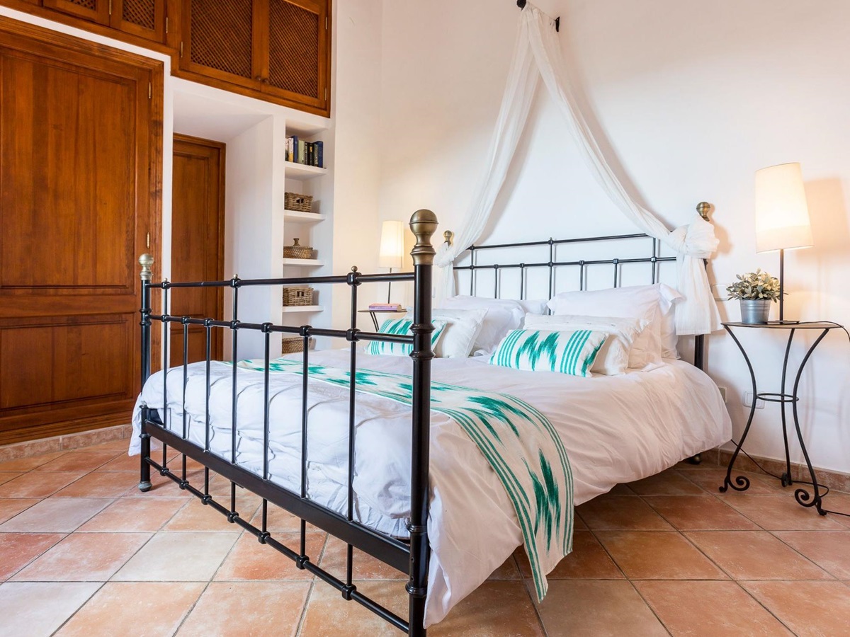 Double bedroom at Can Olivia