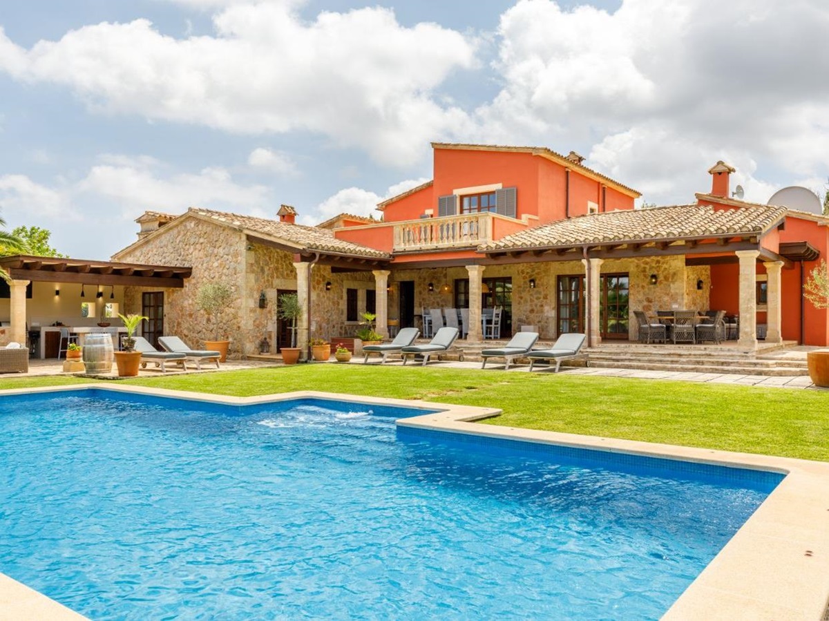 Pool at Can Suelo
