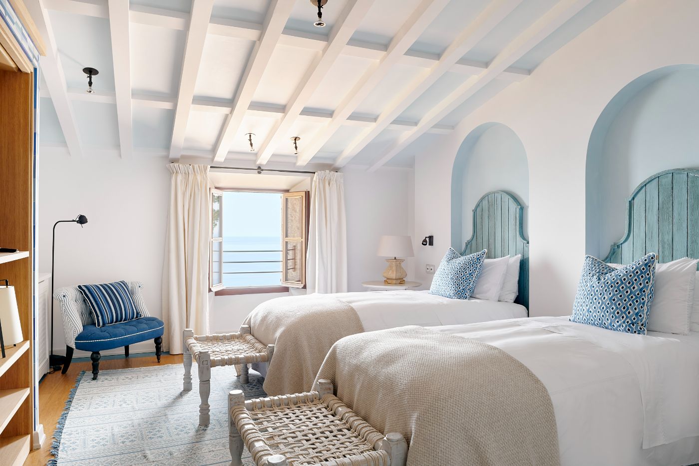 Twin bedroom at Casa Azul