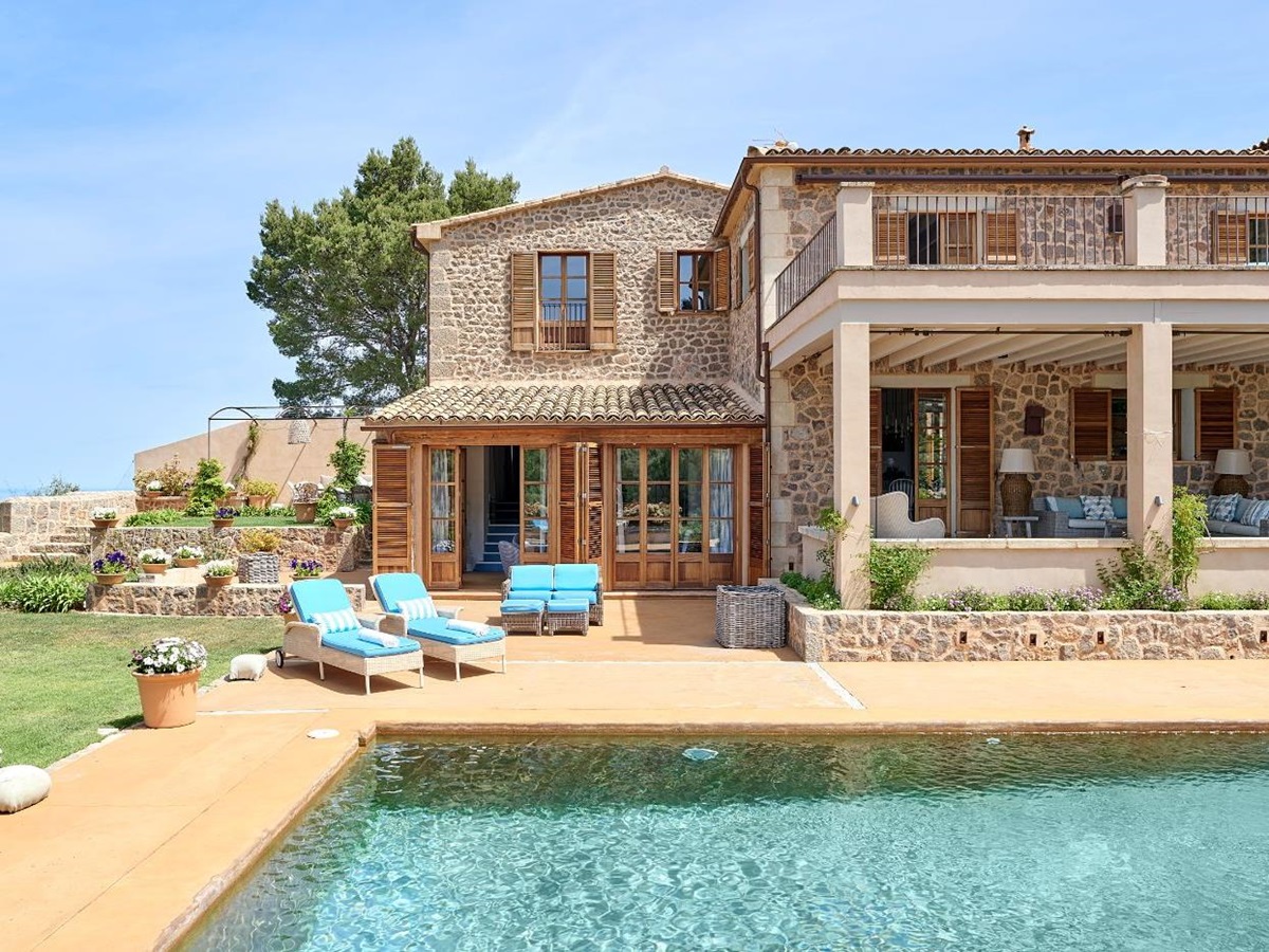 Pool and exterior view at Casa Azul