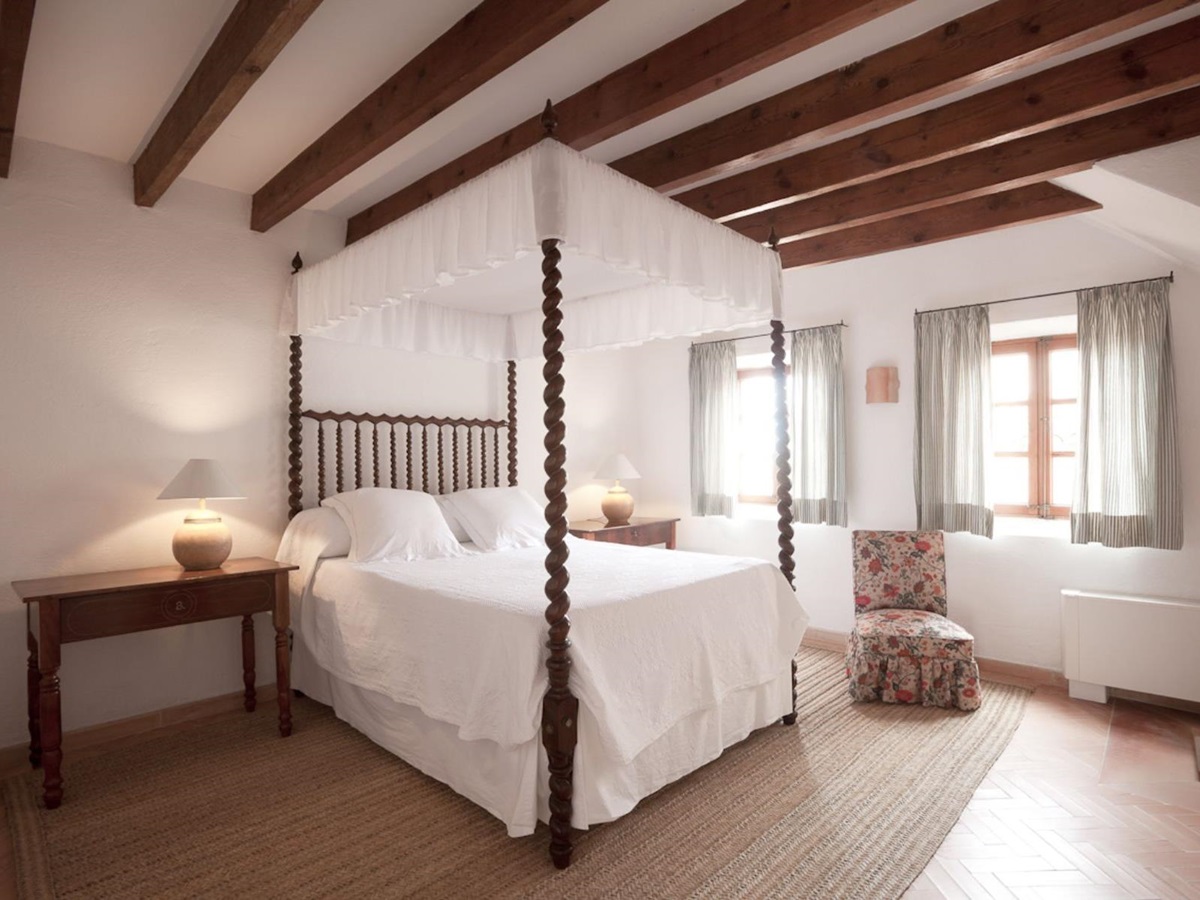 Double bedroom at Casa Jardin Bella, Mallorca