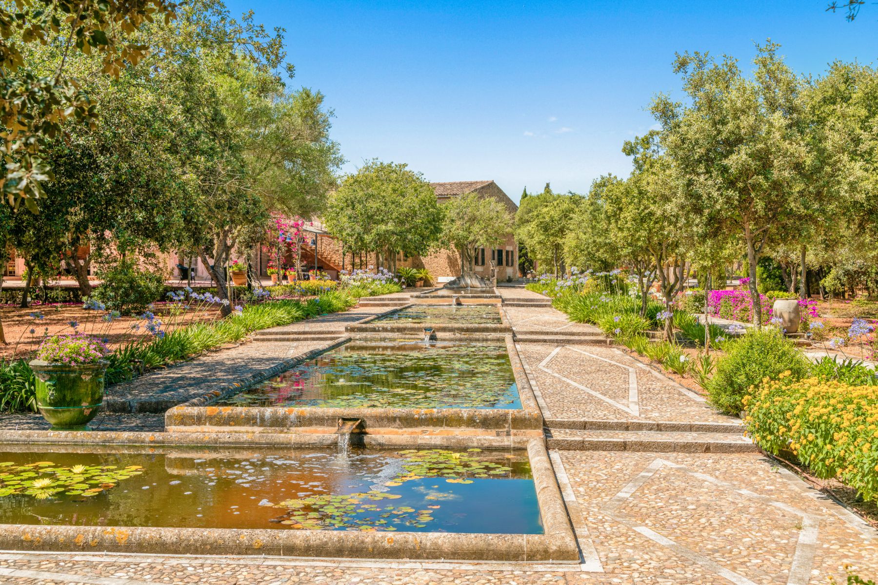 Garden with ponds at Casa Jardin Bella, Mallorca