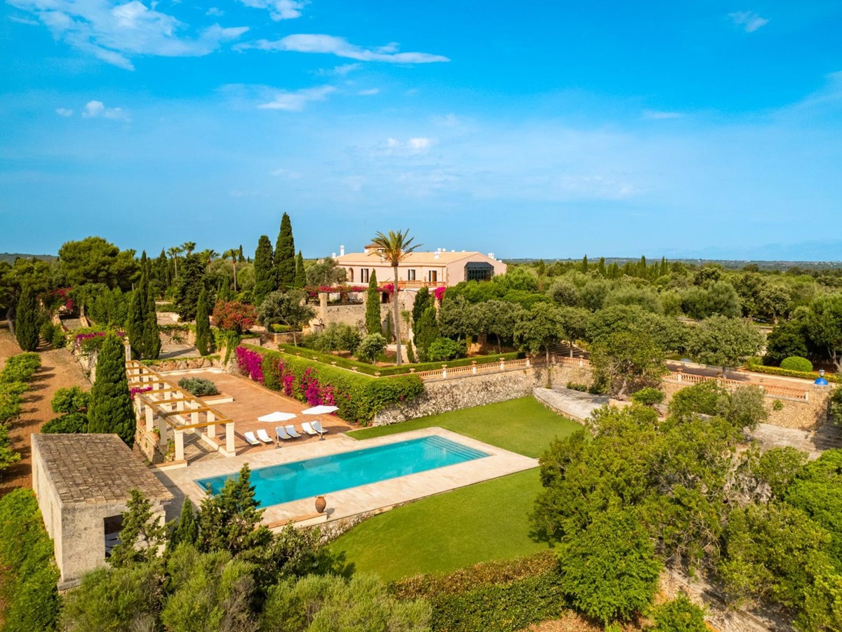Aerial view of Casa Jardin Bella
