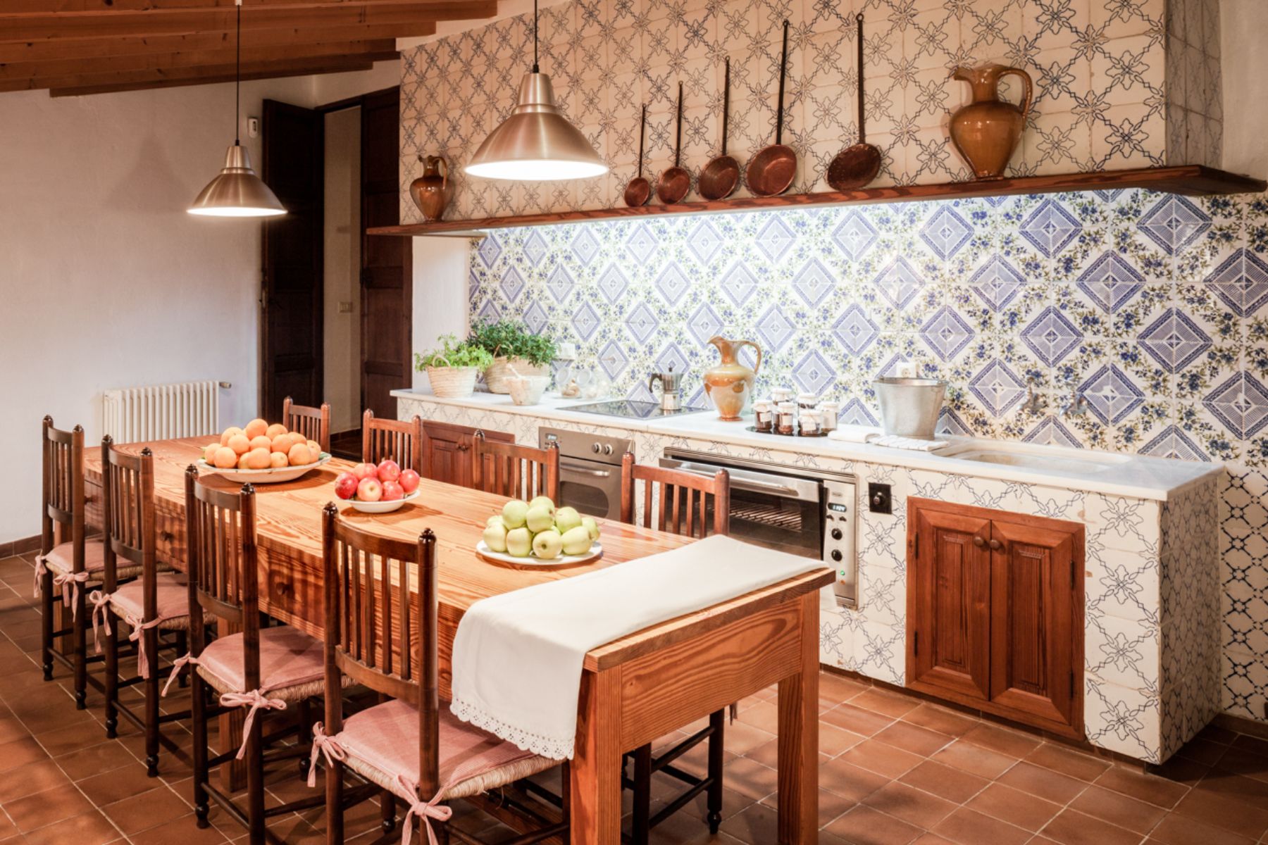 Kitchen at Casa Jardin Bella, Mallorca