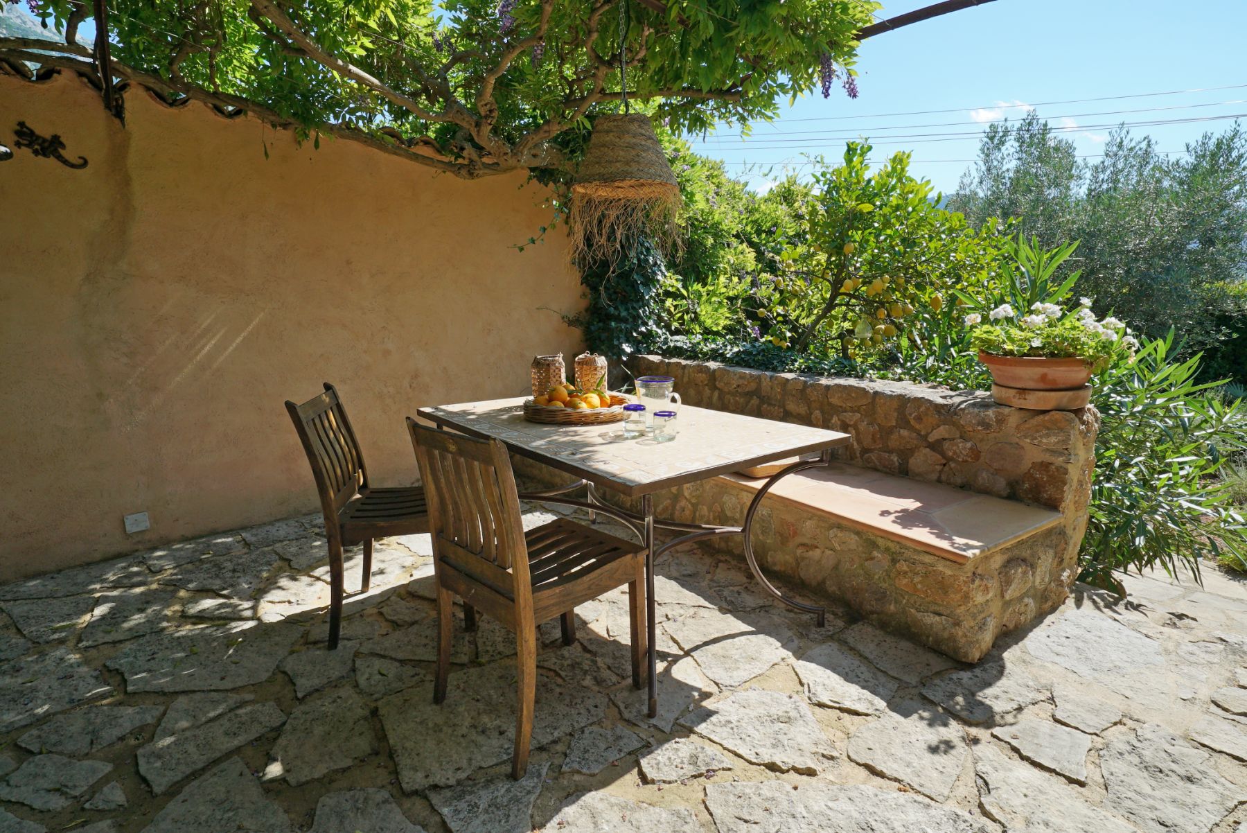 Terrace with seating at Casa Serenidad, Mallorca