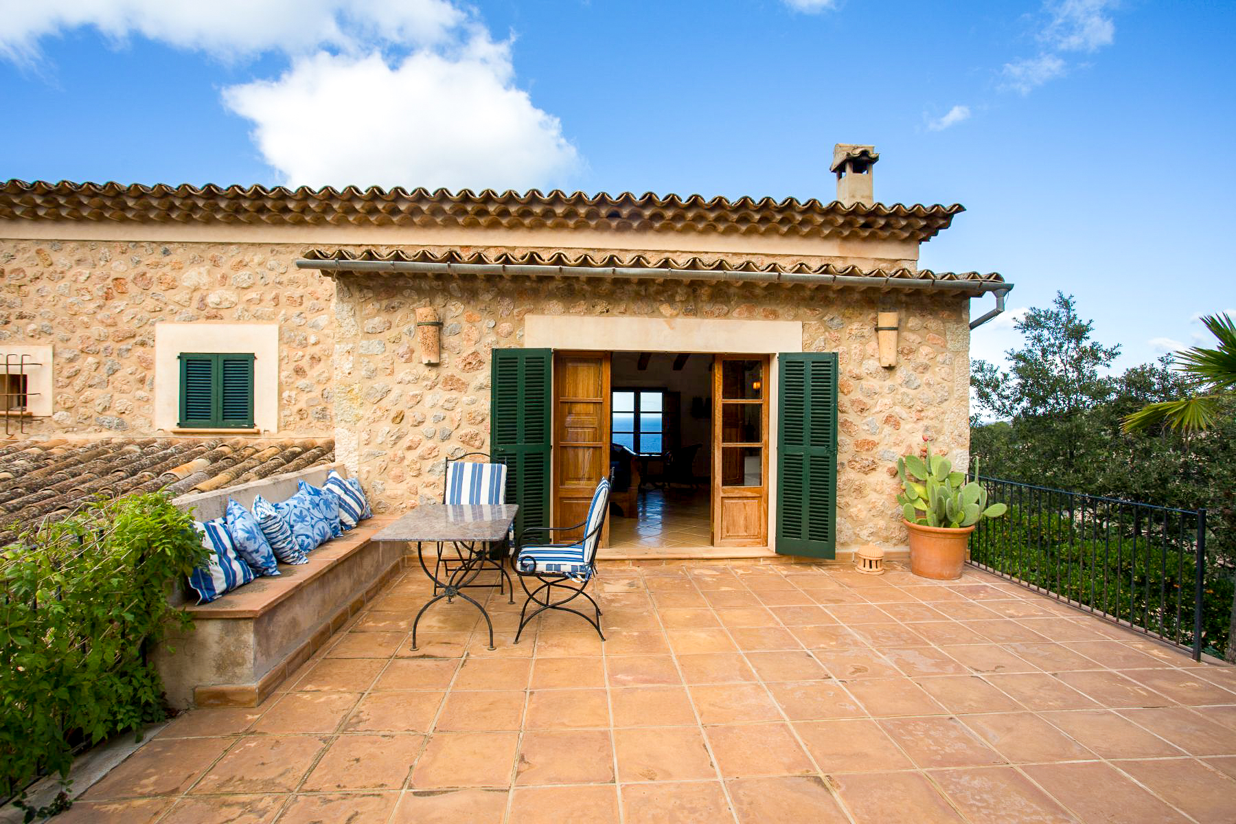 Terrace with seating at Casa Serra, Mallorca