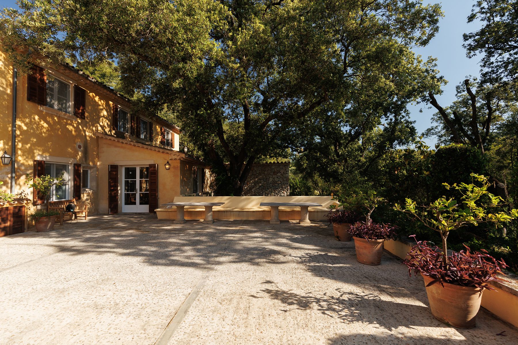Terrace and exterior view of house Swimming pool at Finca del Bosque, Mallorca