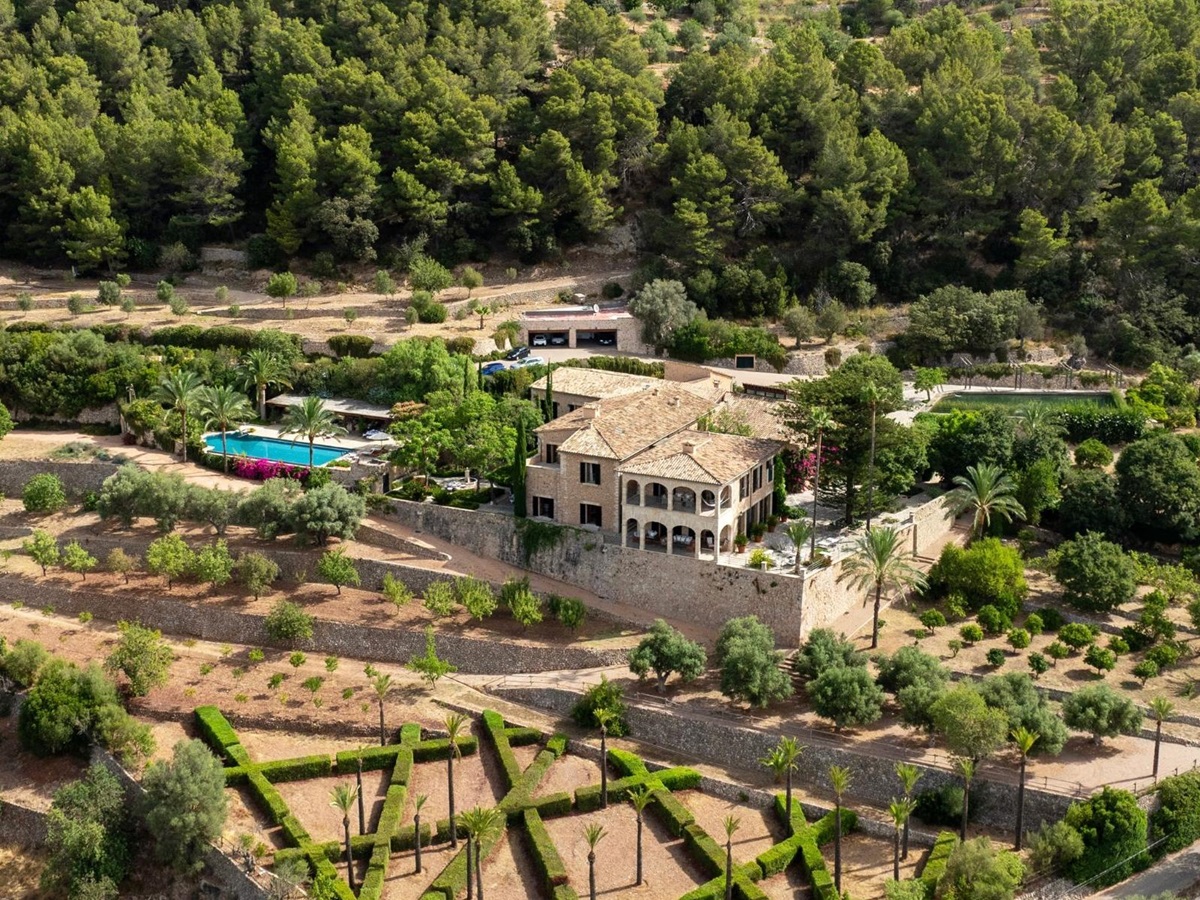 Aerial view of Finca Olivera, Mallorca