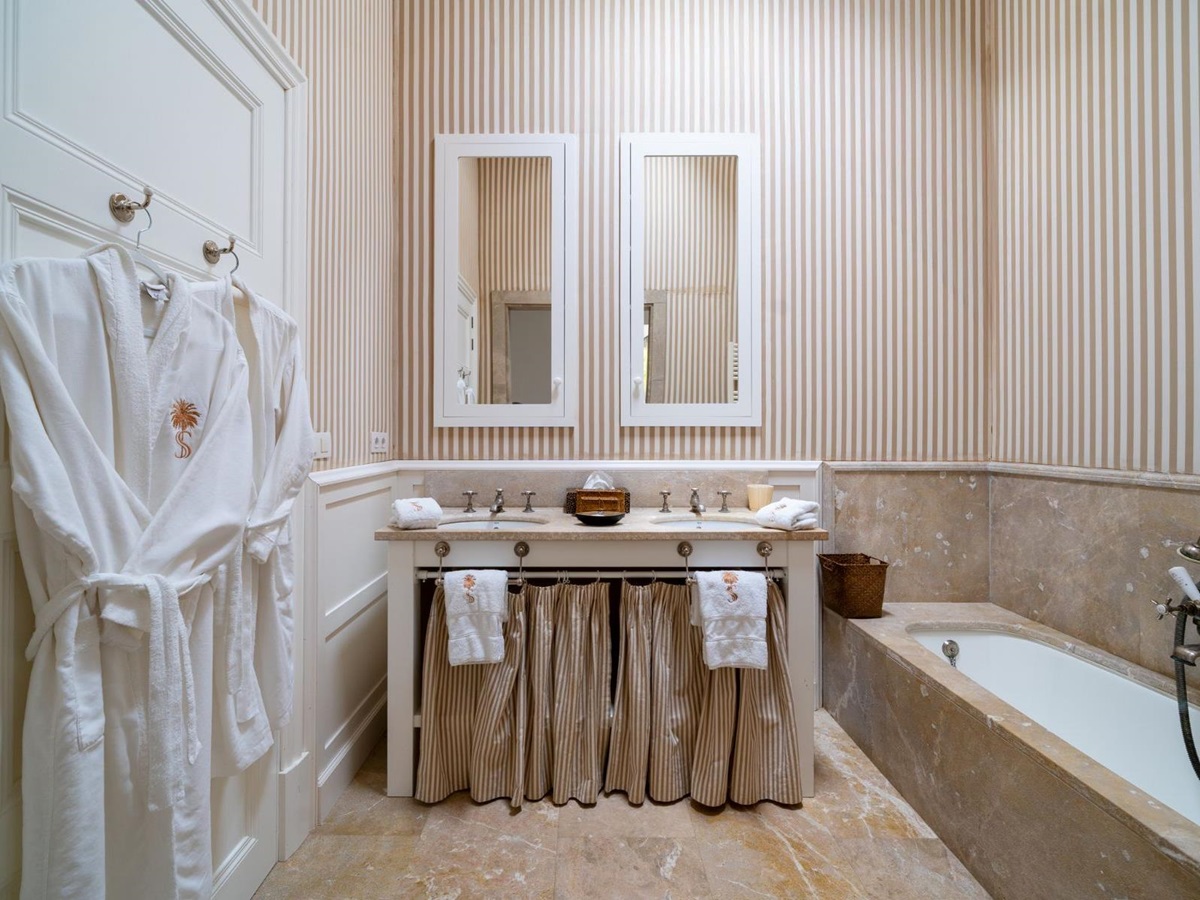 Bathroom at Finca Olivera, Mallorca