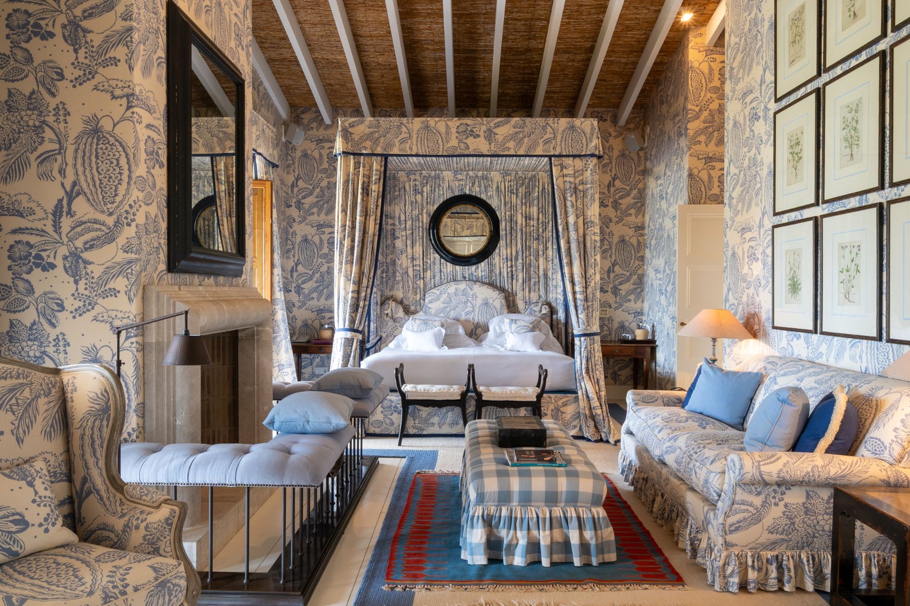 Master bedroom at Finca Olivera, Mallorca