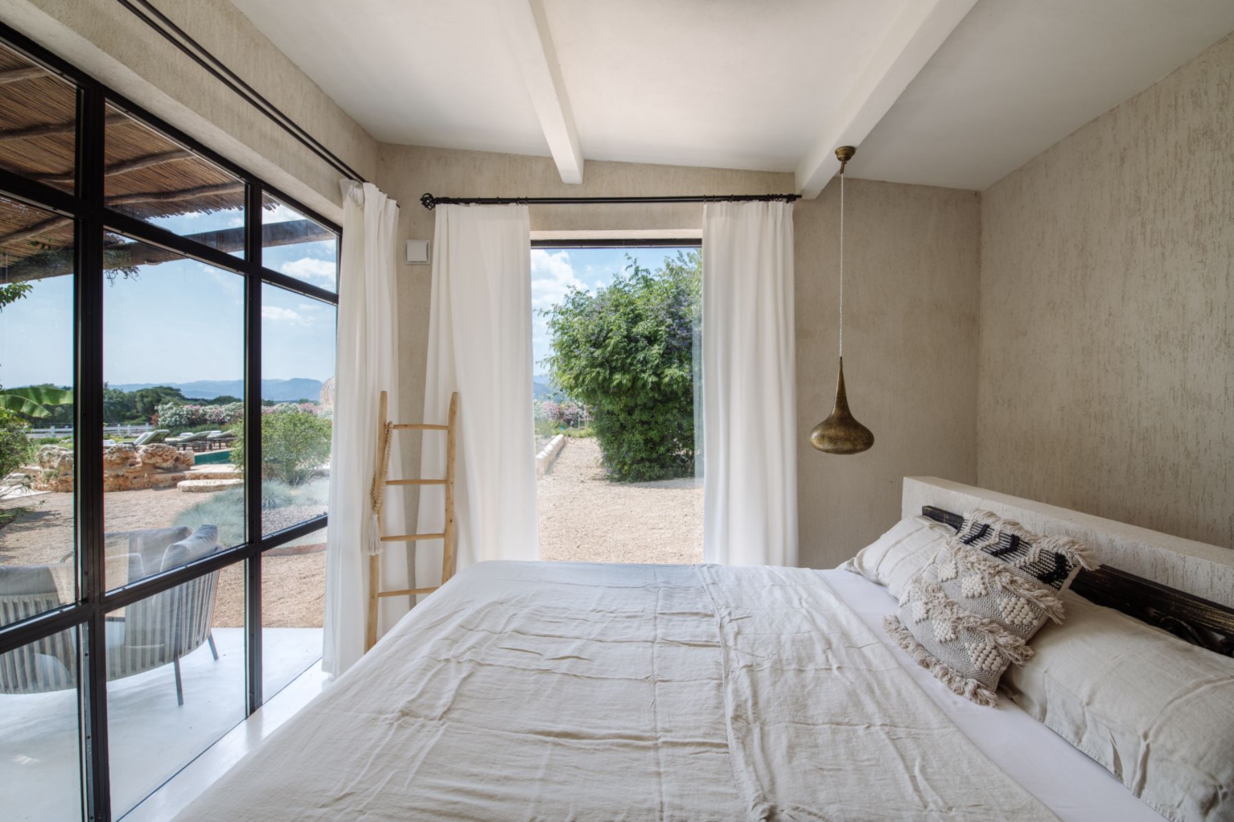Double bedroom at Finca Romani, Mallorca