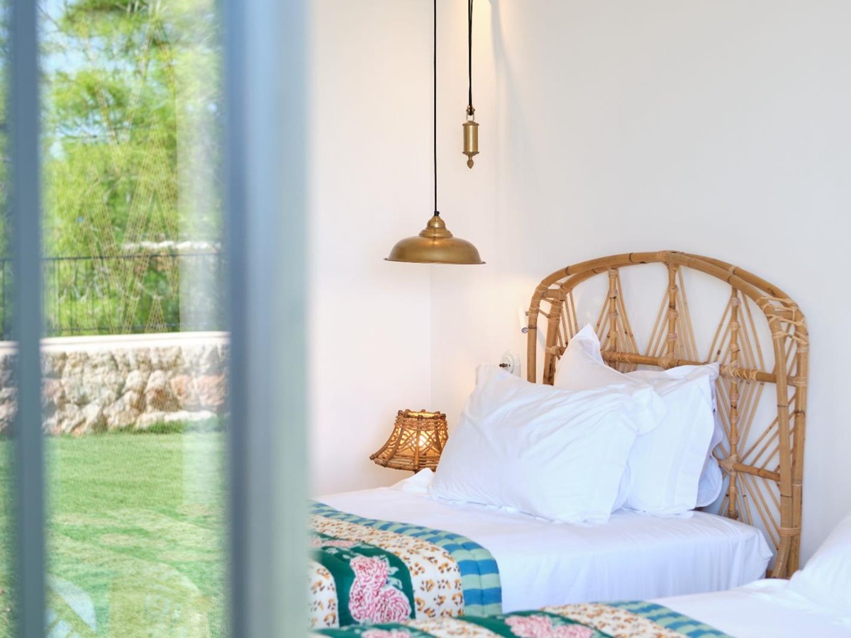 Twin bedroom at villa Sa Font in Mallorca