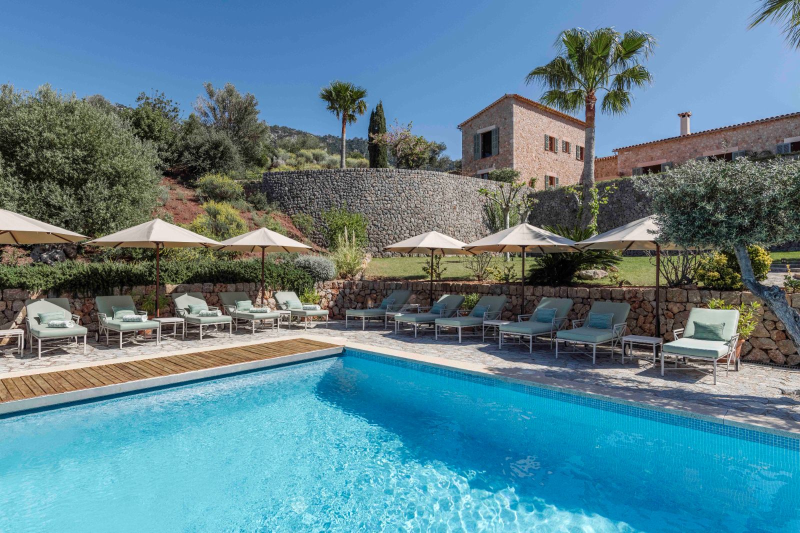 sa-terra-rotja-mallorca-pool-1