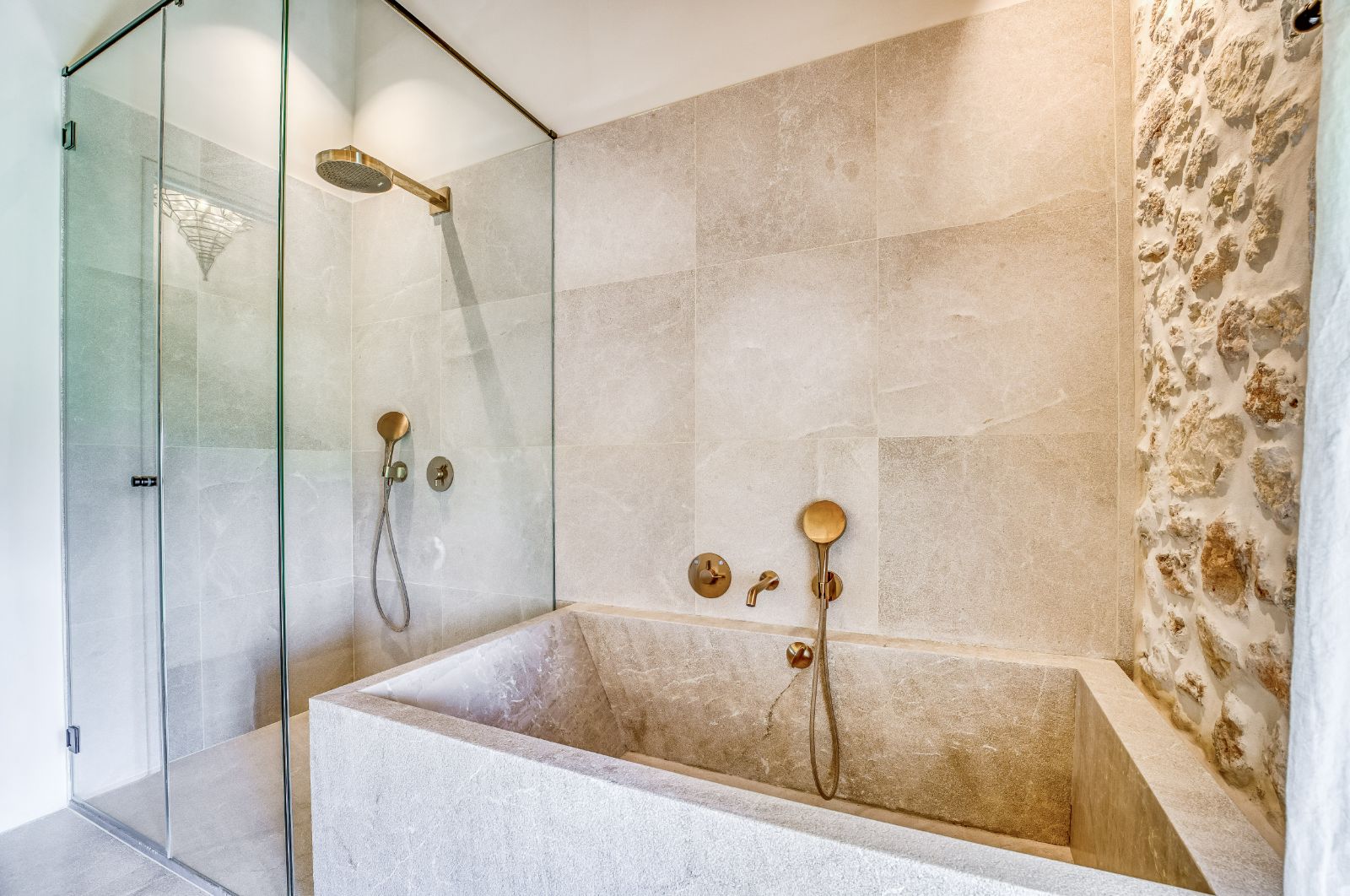 san-lorenzo-mallorca-bathroom-3