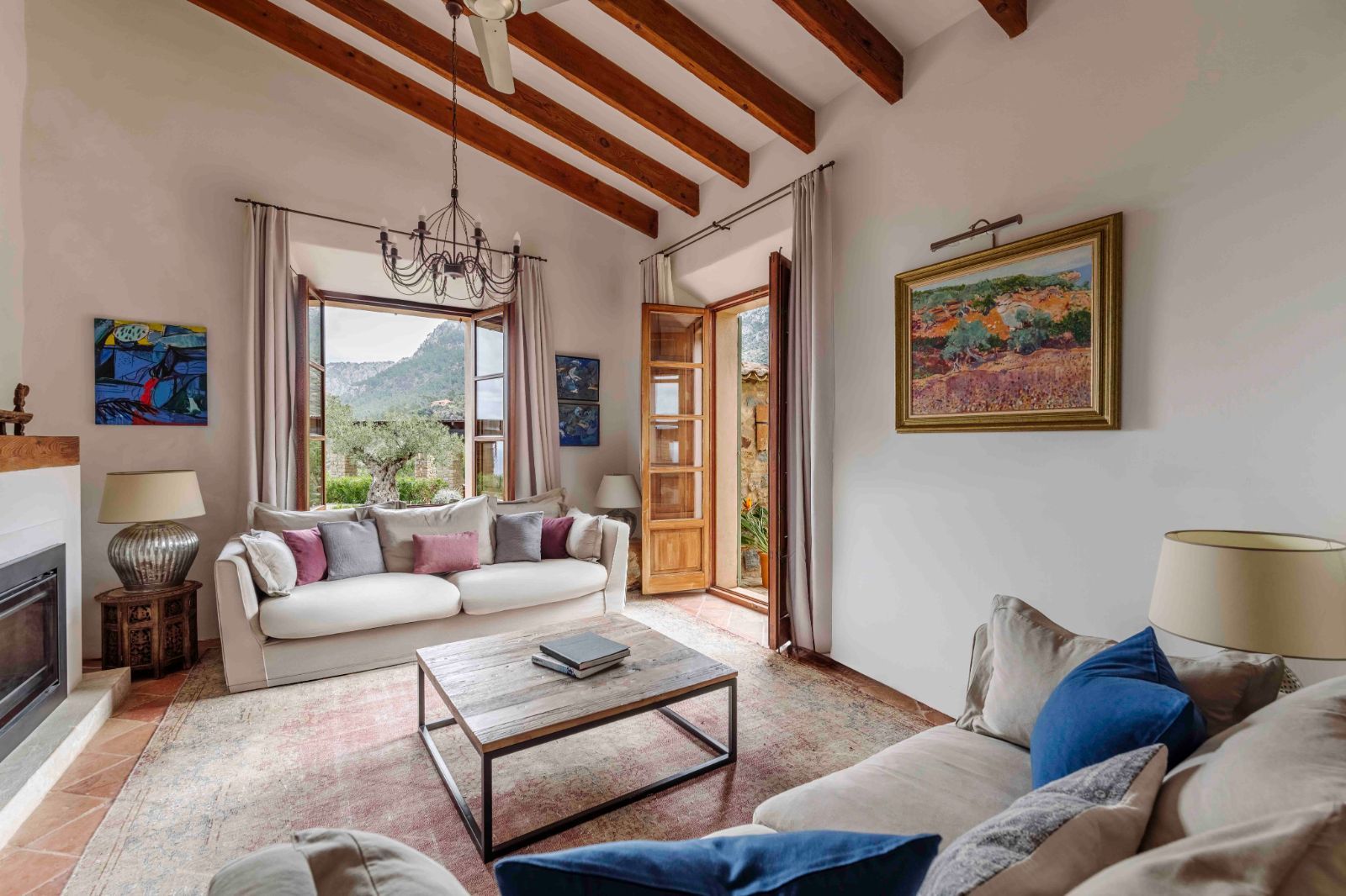son-balagueret-mallorca-living-room-2