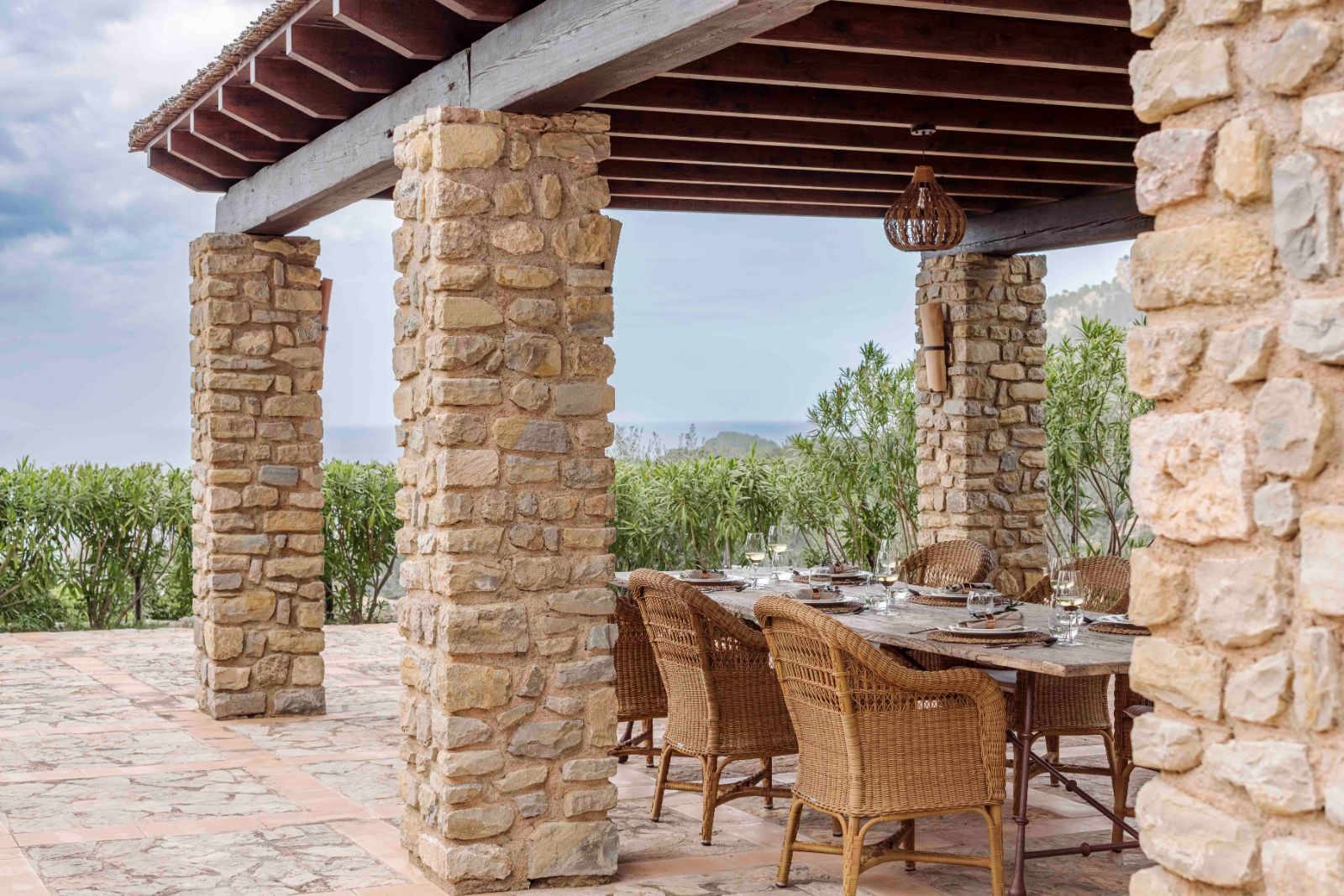 son-balagueret-mallorca-outdoor-dining-new
