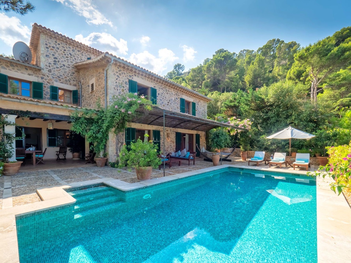 Pool and terrace at Villa Caleta, Mallorca