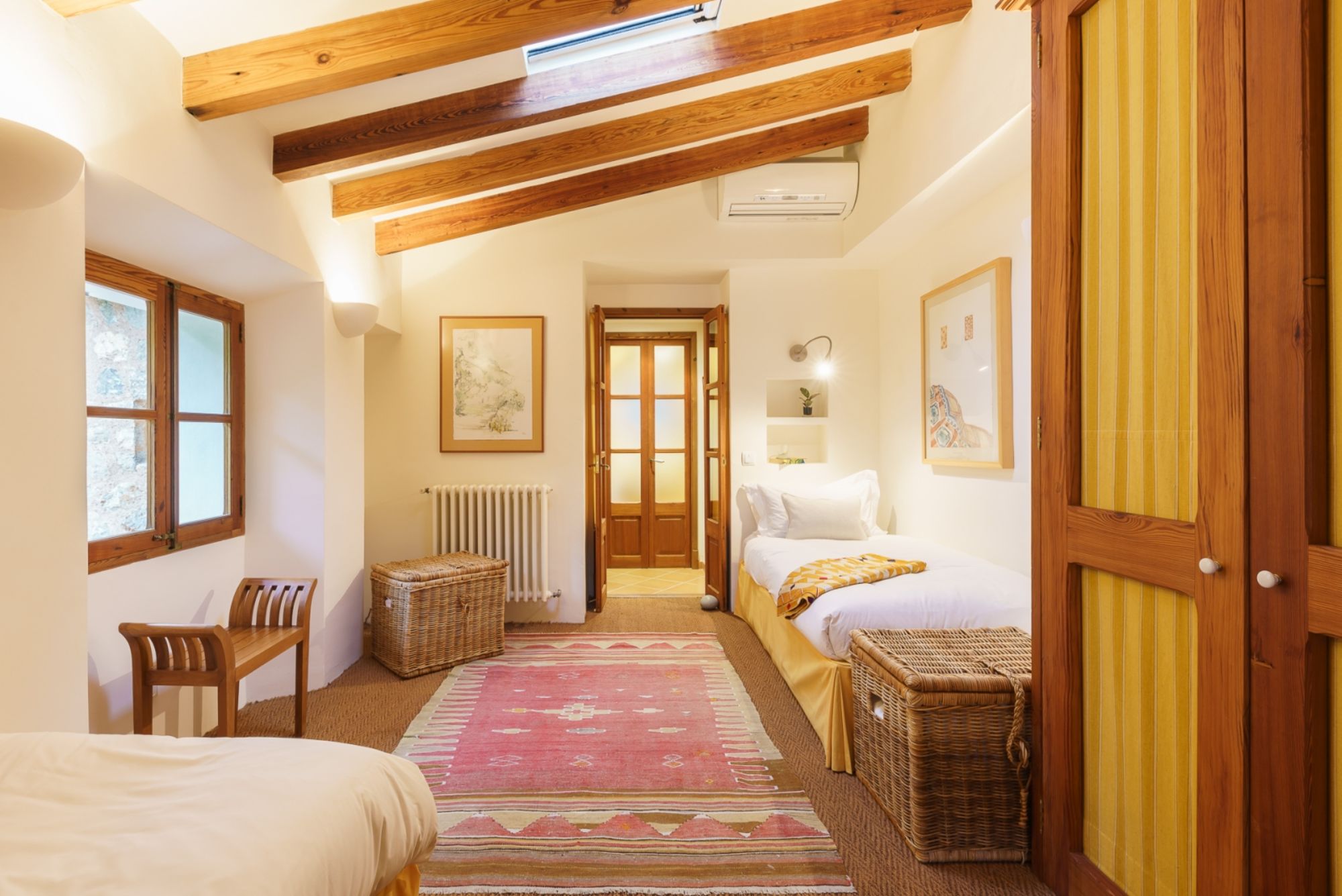 Twin bedroom at Villa Casa Encantata