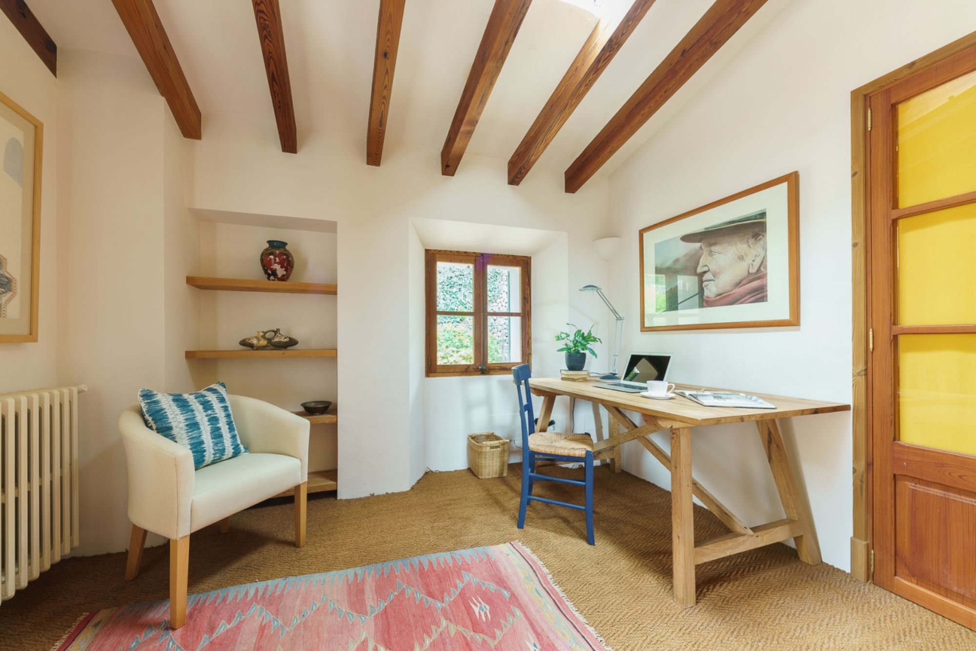 Study at Villa Casa Encantata