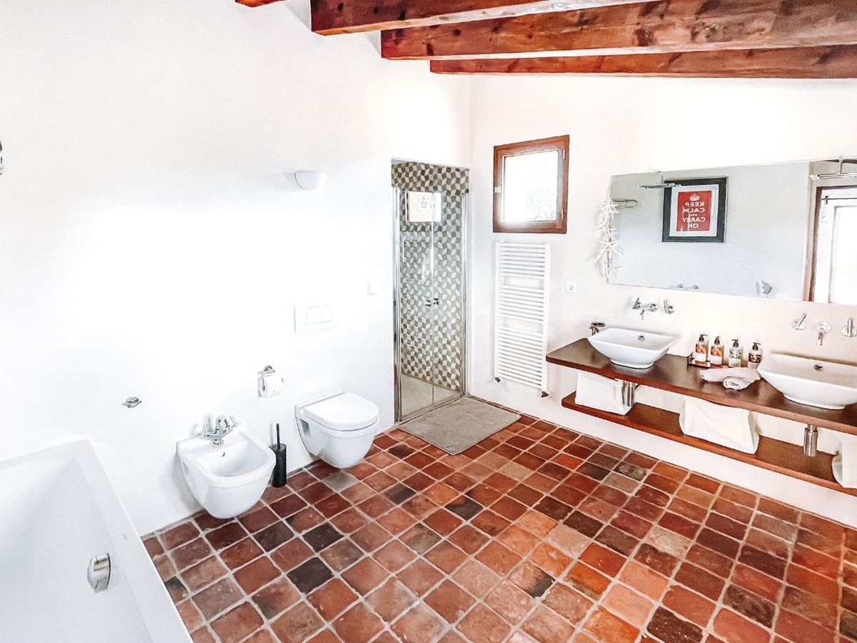 Bathroom at Villa Cascada