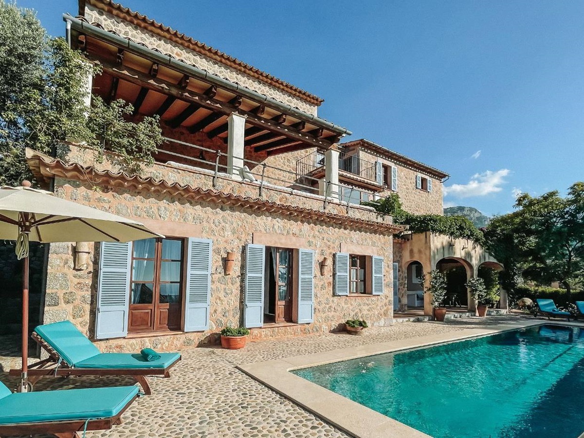 Pool at Villa Cascada