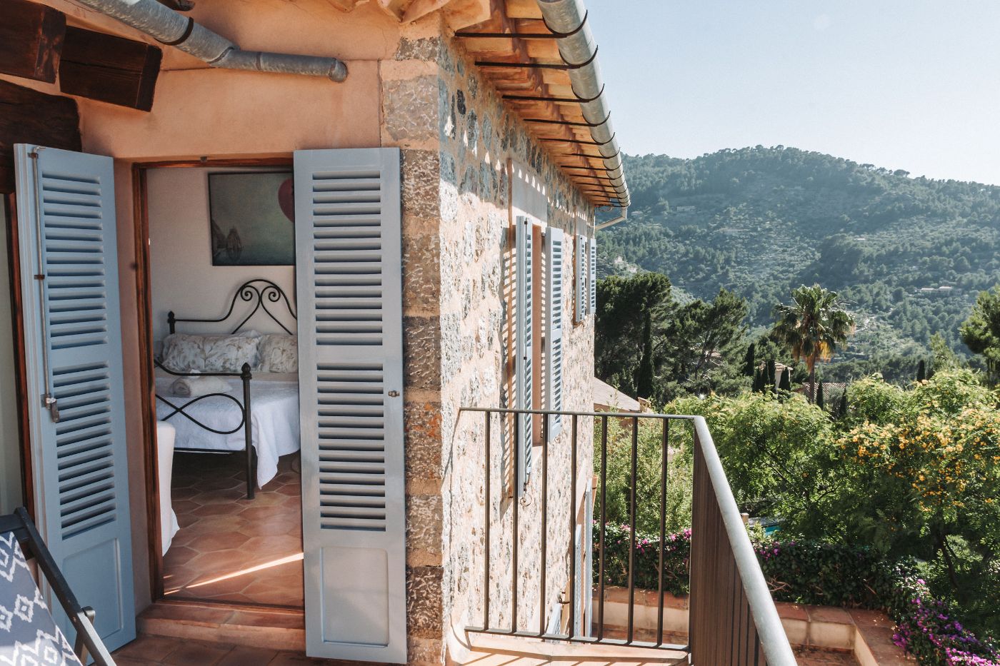 Bedroom with terrace at Villa Cascada