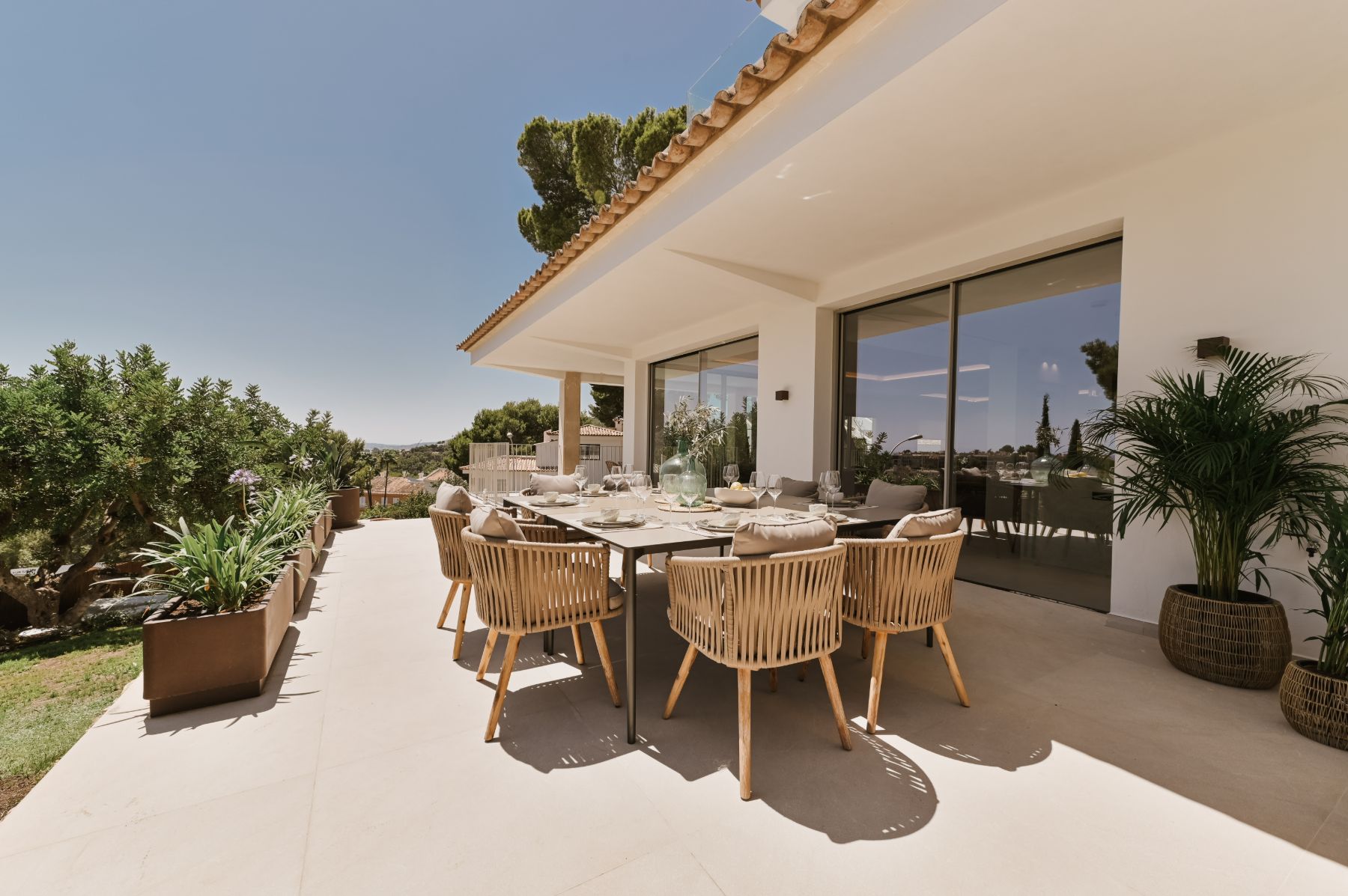 Dining terrace at Villa Celeste, Mallorca