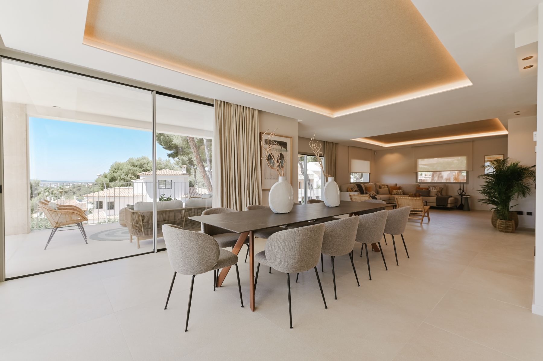 Dining room at Villa Celeste, Mallorca