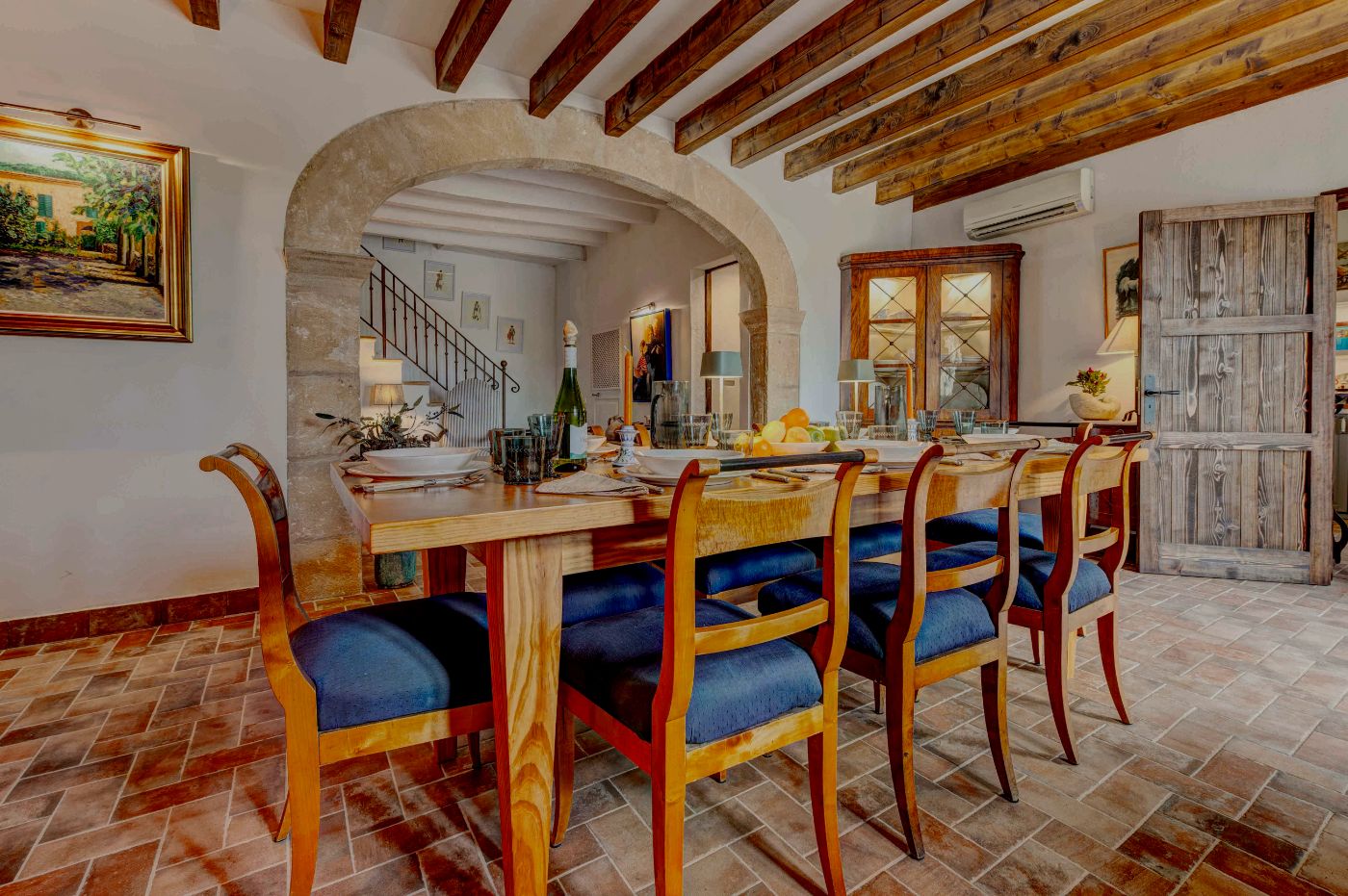 Dining room at Villa Esplendor