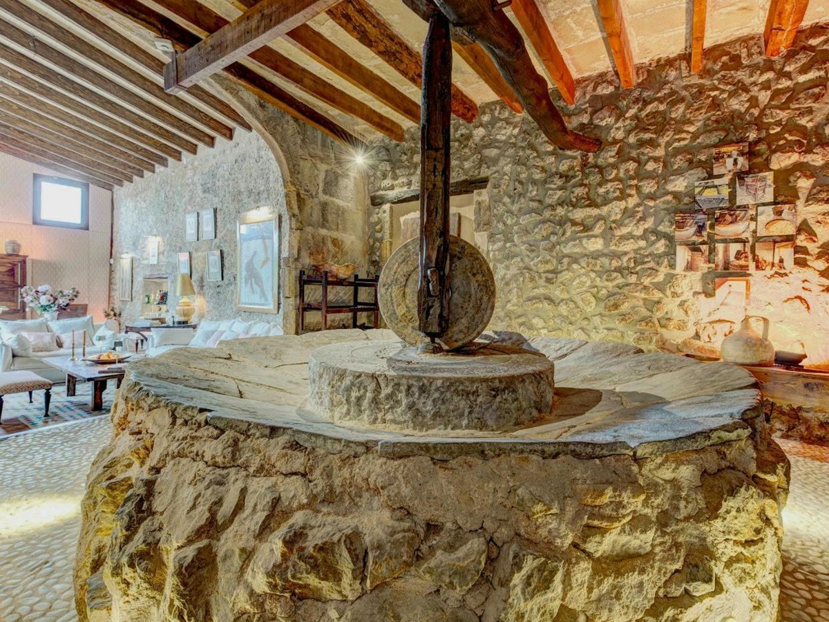 Olive mill at Villa Esplendor