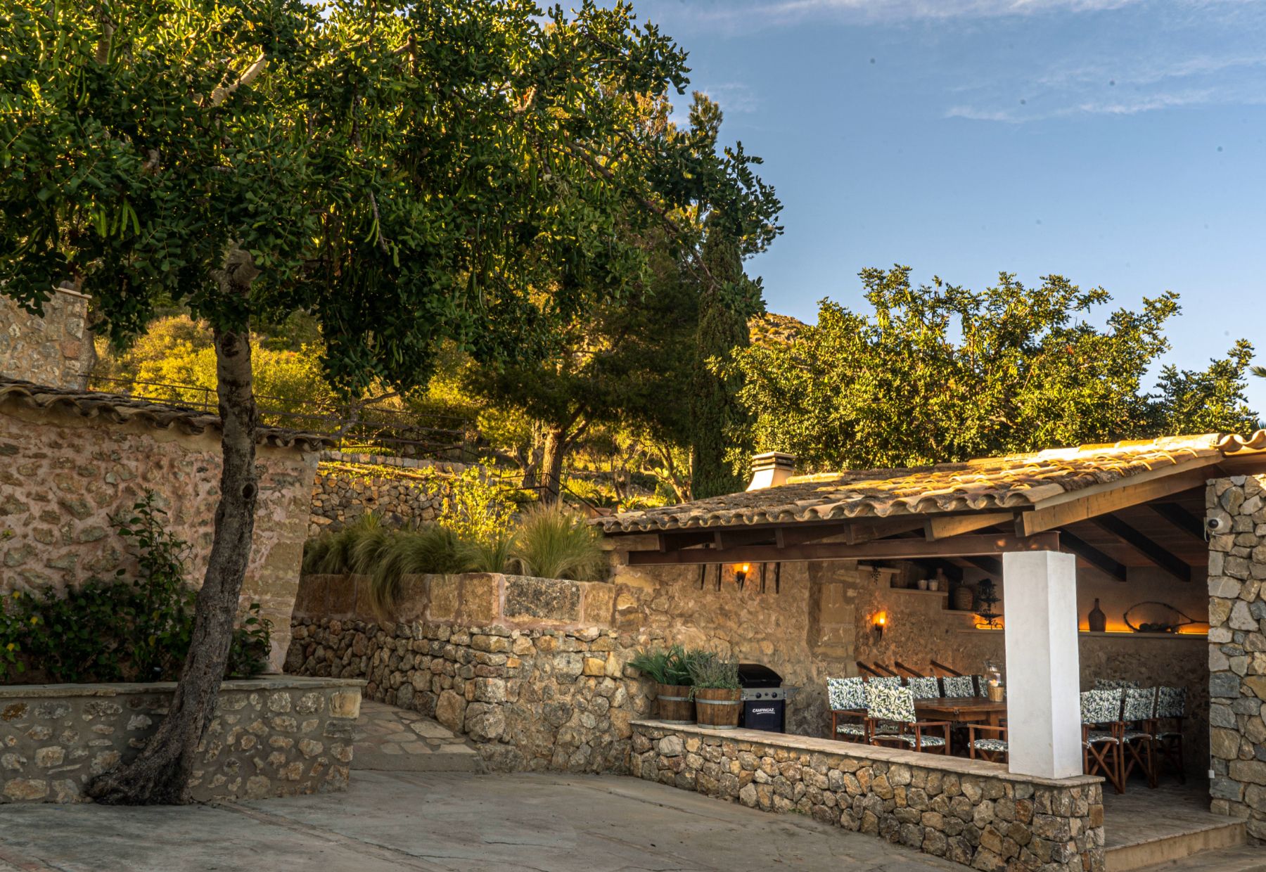 Dining terrace at Villa Esplendor