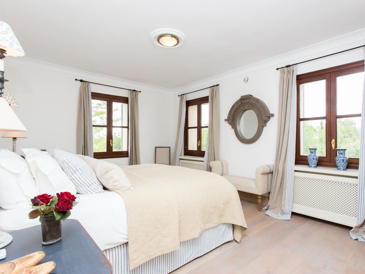 Double bedroom at Villa Maria, Mallorca