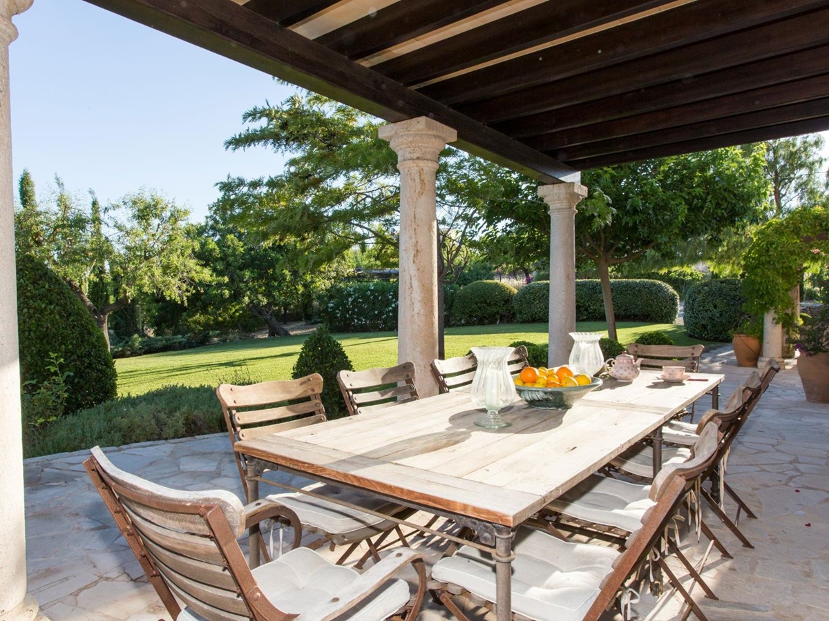 Dining terrace at Villa Maria, Mallorca