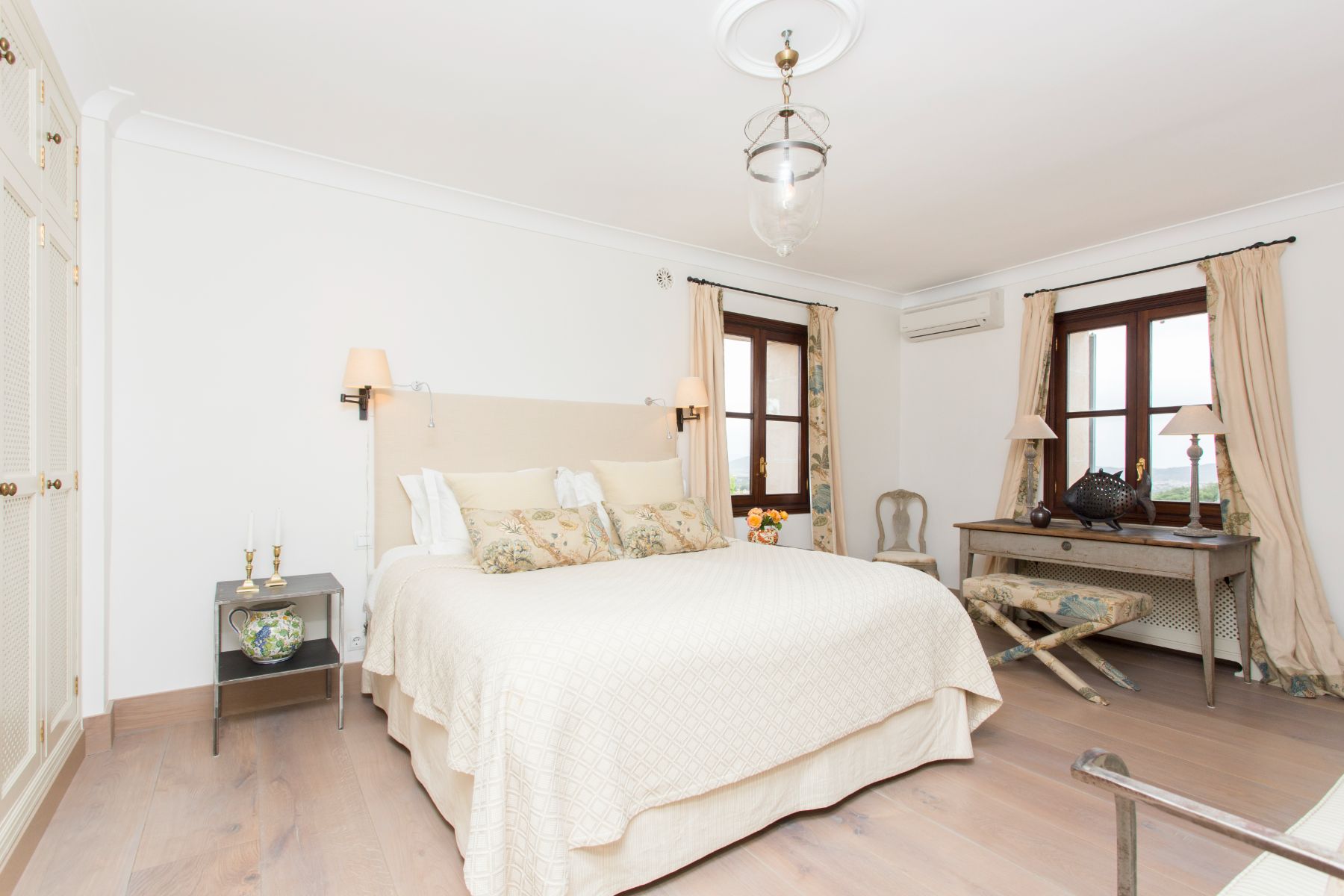 Double bedroom at Villa Maria, Mallorca