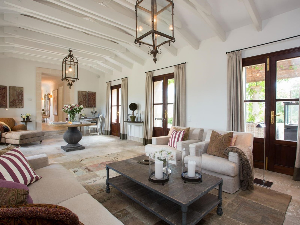 Living area at Villa Maria, Mallorca