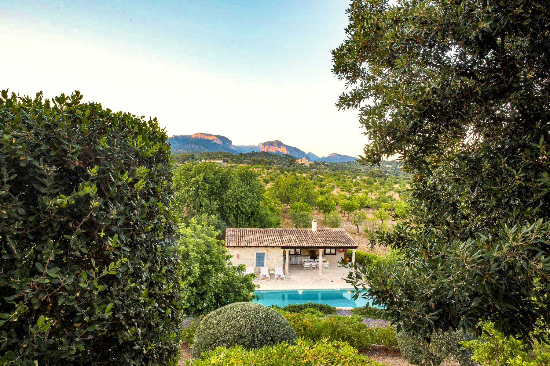View of pool and garden at Villa Maria, Mallorca