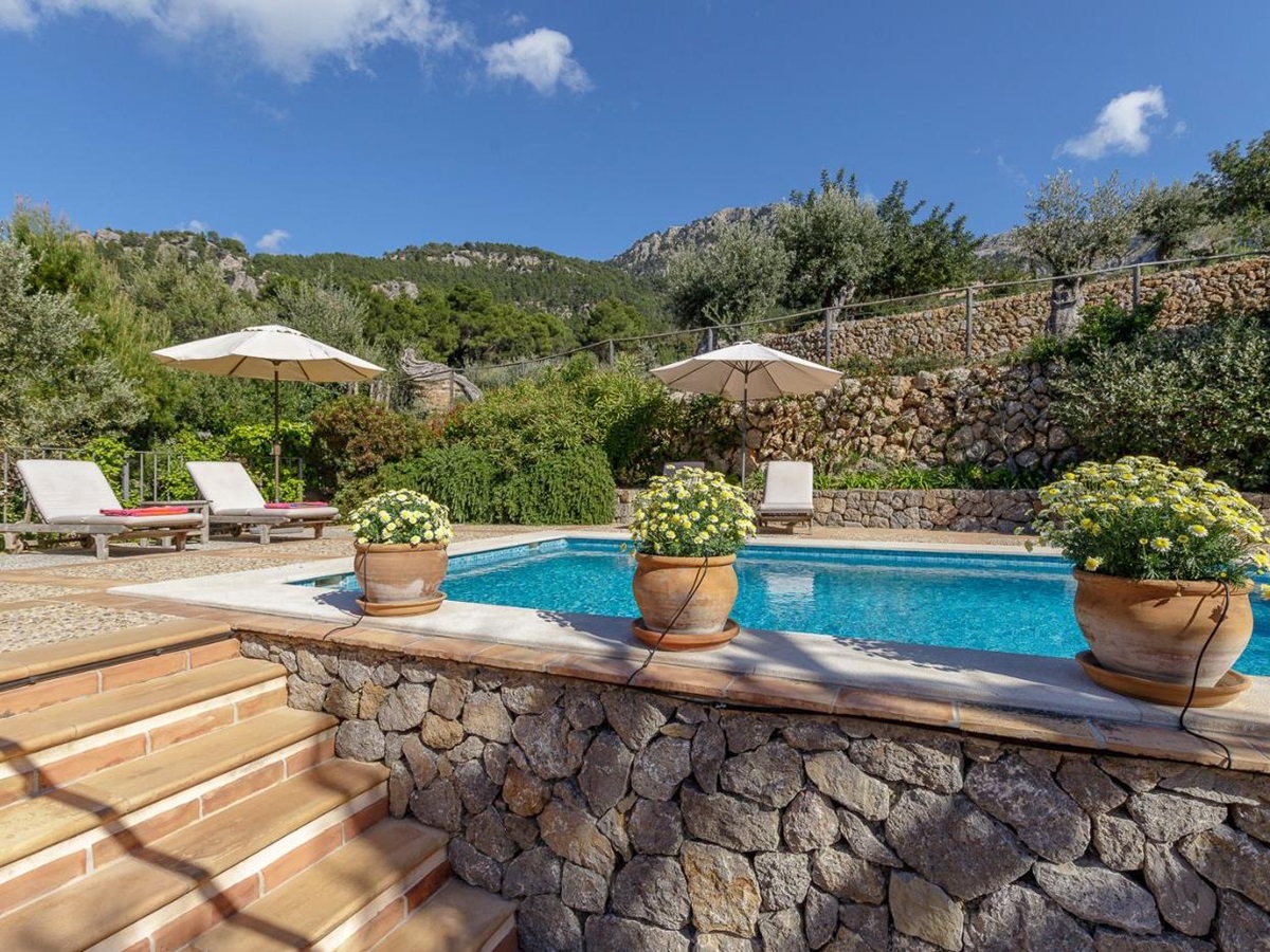 Pool at Villa Mariposa