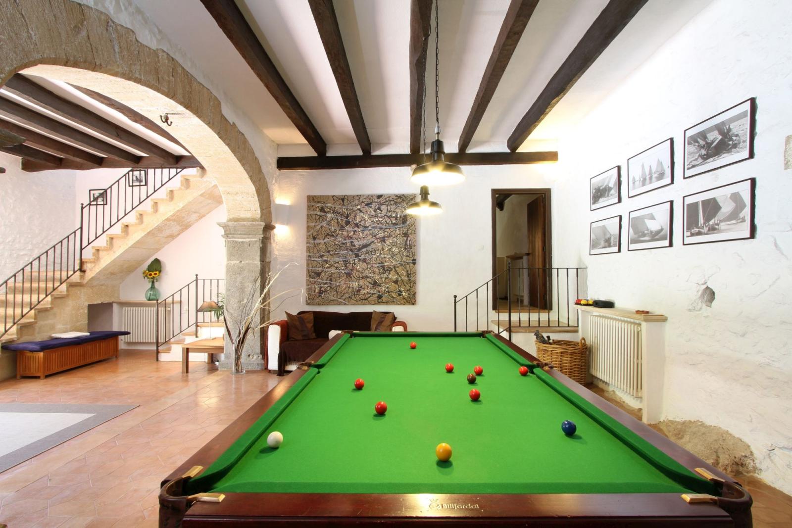Pool table in Villa Poligono, Mallorca