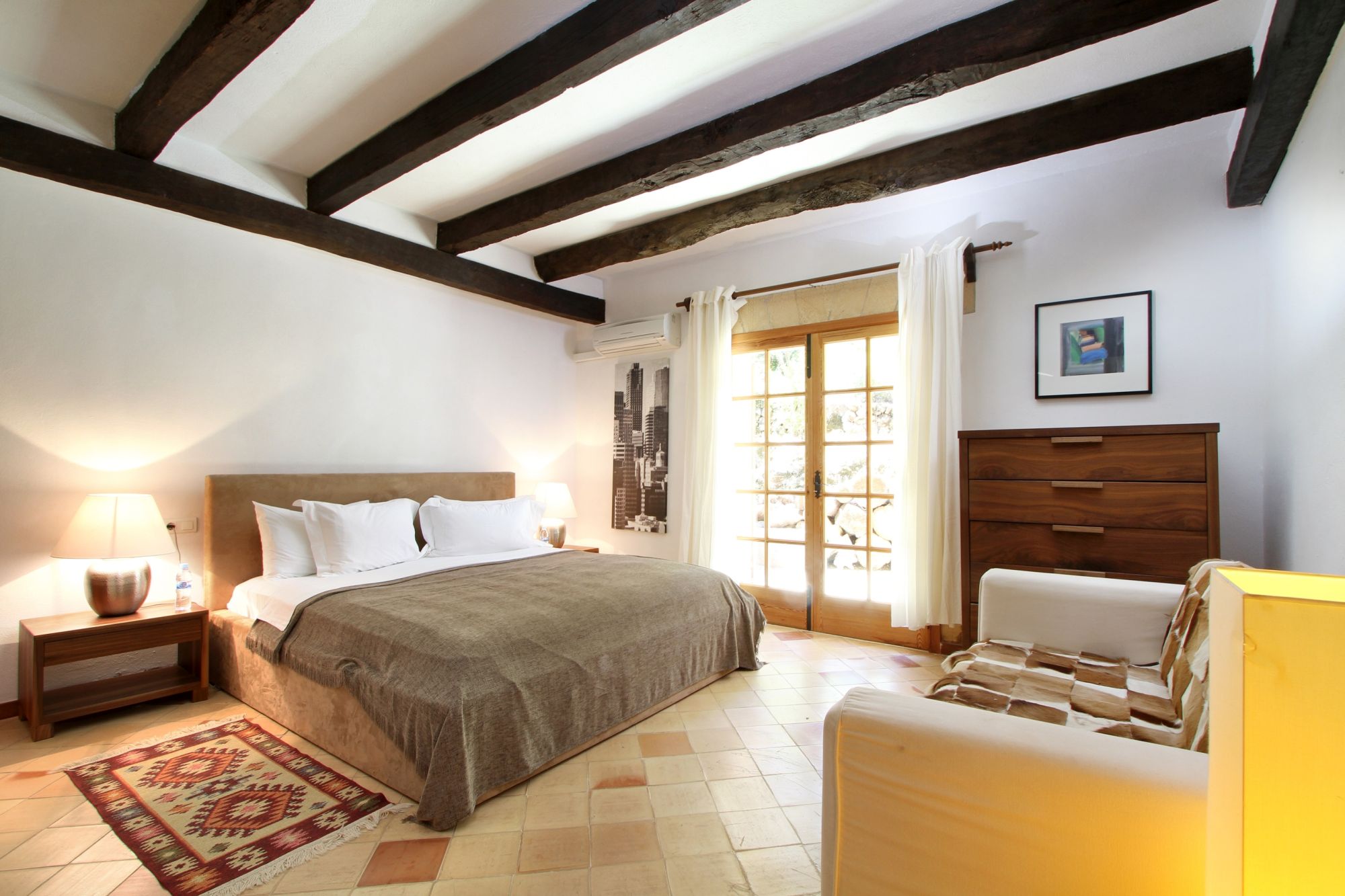 Double bedroom in Villa Poligono, Mallorca