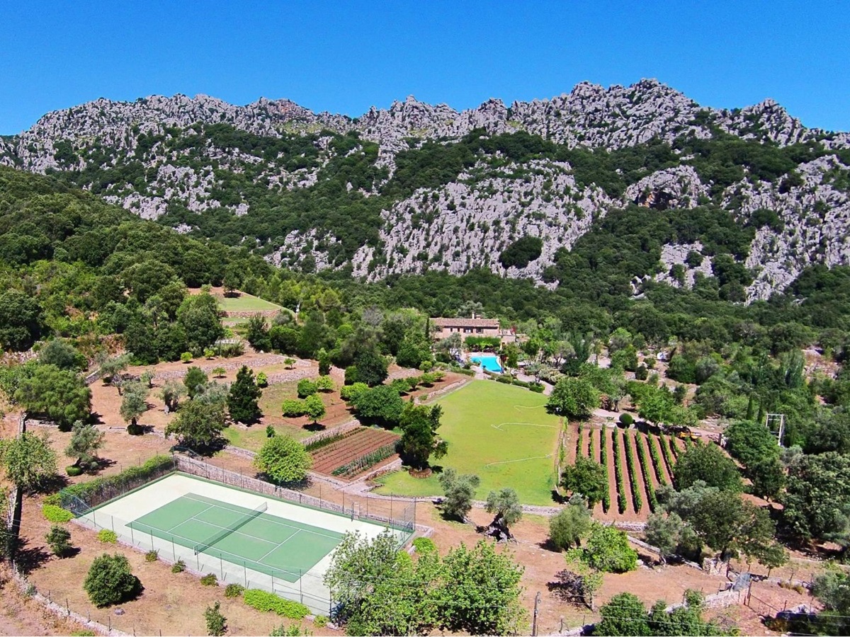 Exterior with facilities of Villa Poligono, Mallorca